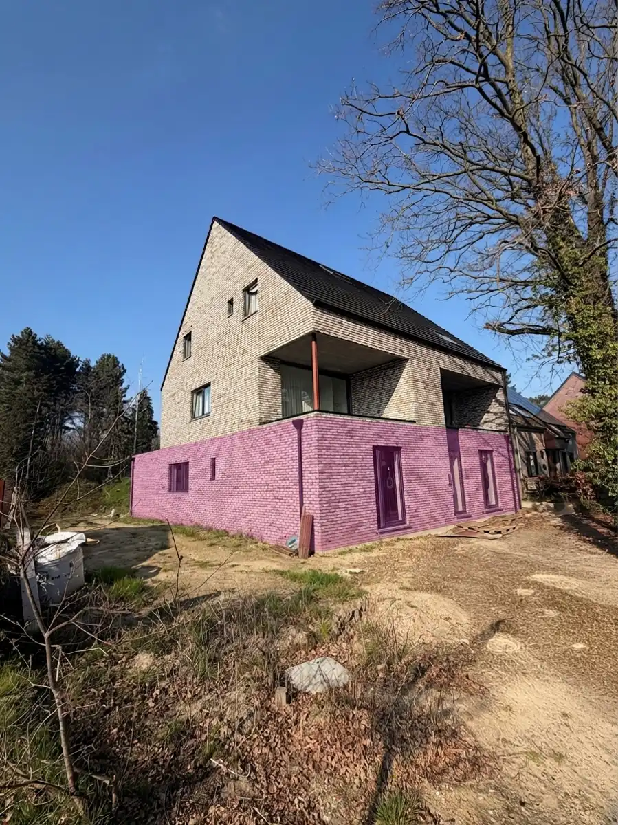 Ruim gelijkvloers appartement (geen 21% btw) foto {{pictureIndex}}