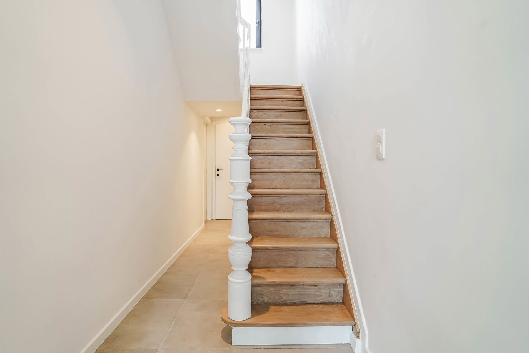 Fantastisch gelegen, compleet gerenoveerde half open bebouwing te Londerzeel foto 15