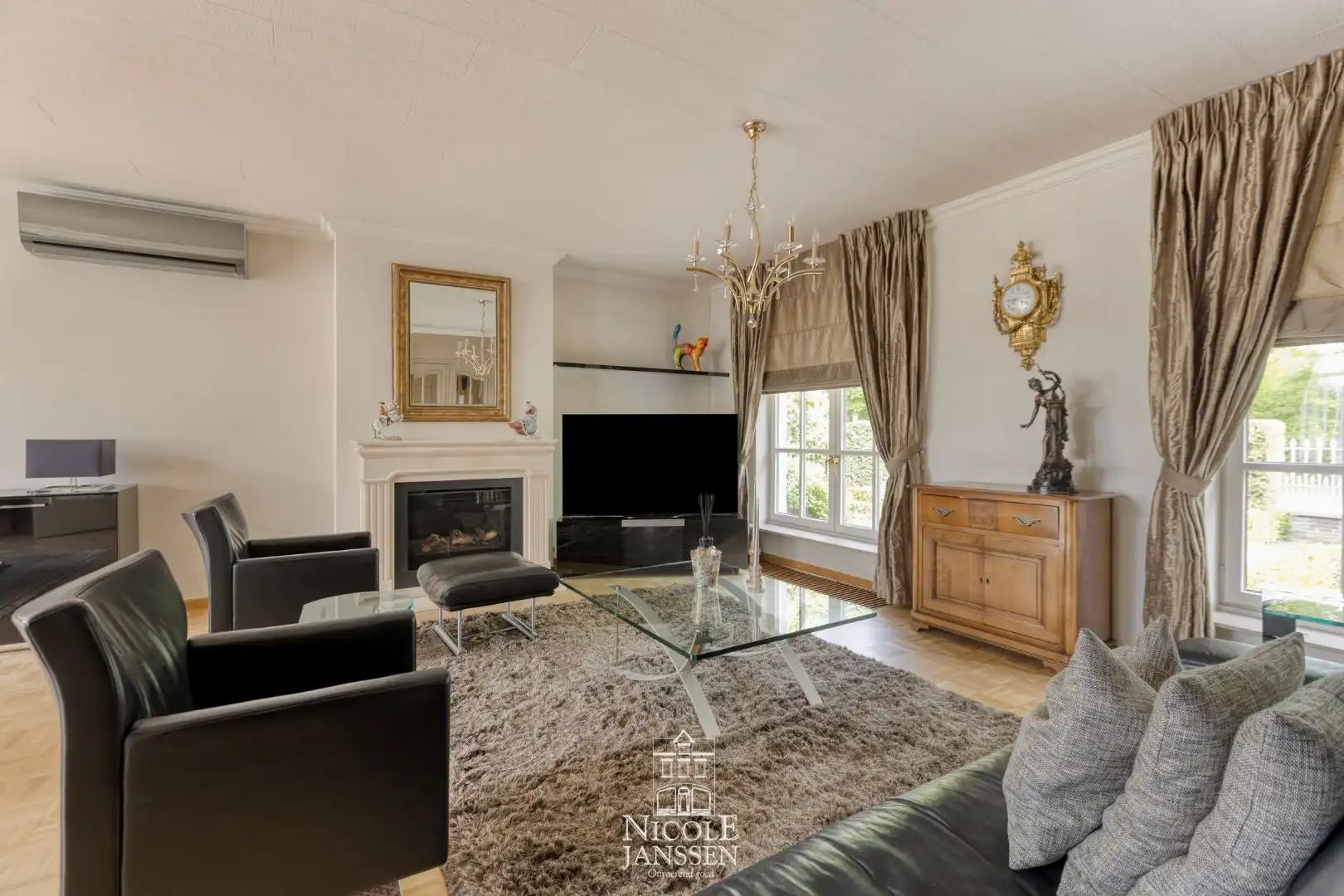 Vrijstaande villa foto 8