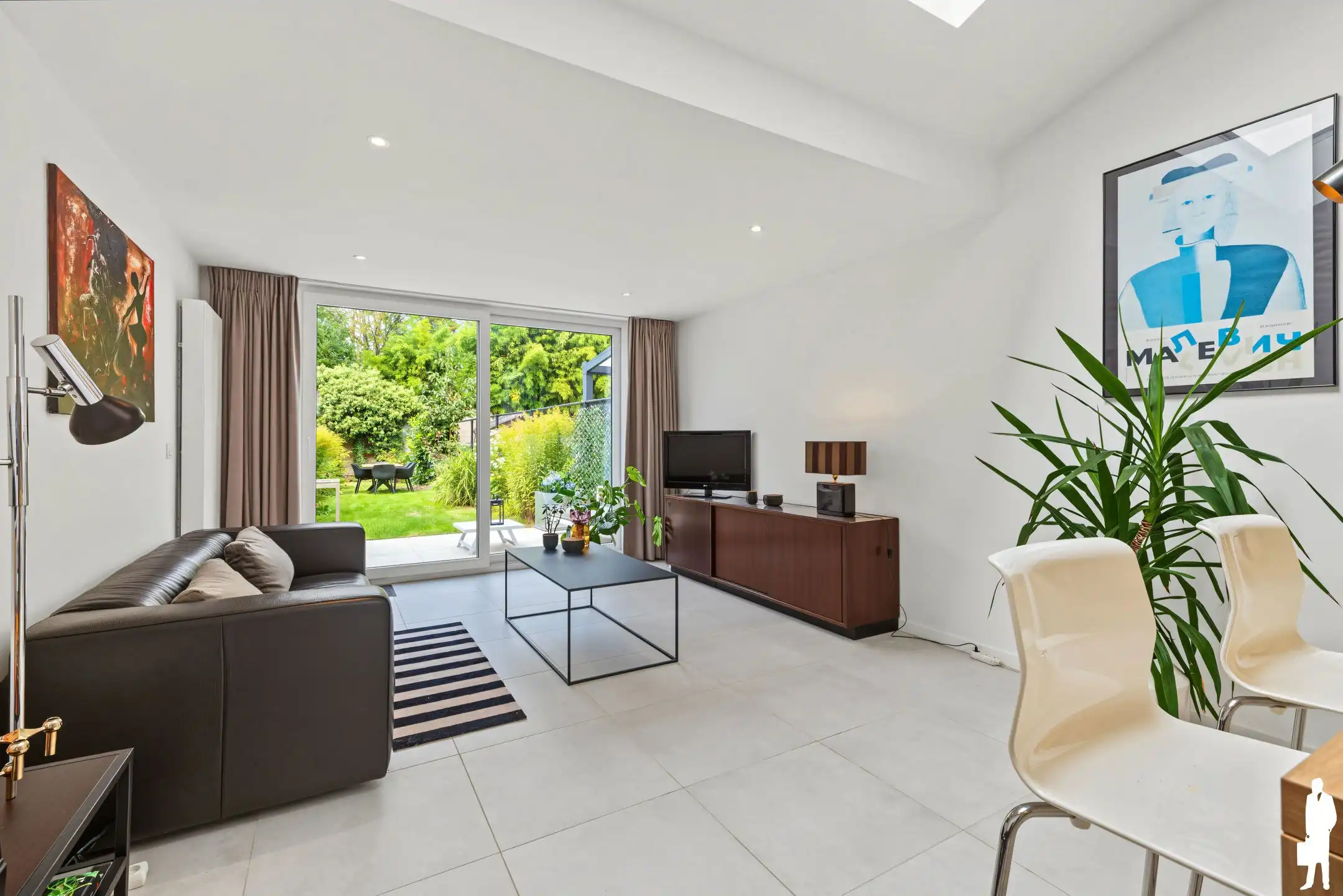 Energiezuinige gerenoveerde woning met 3 slpk en tuin foto 3