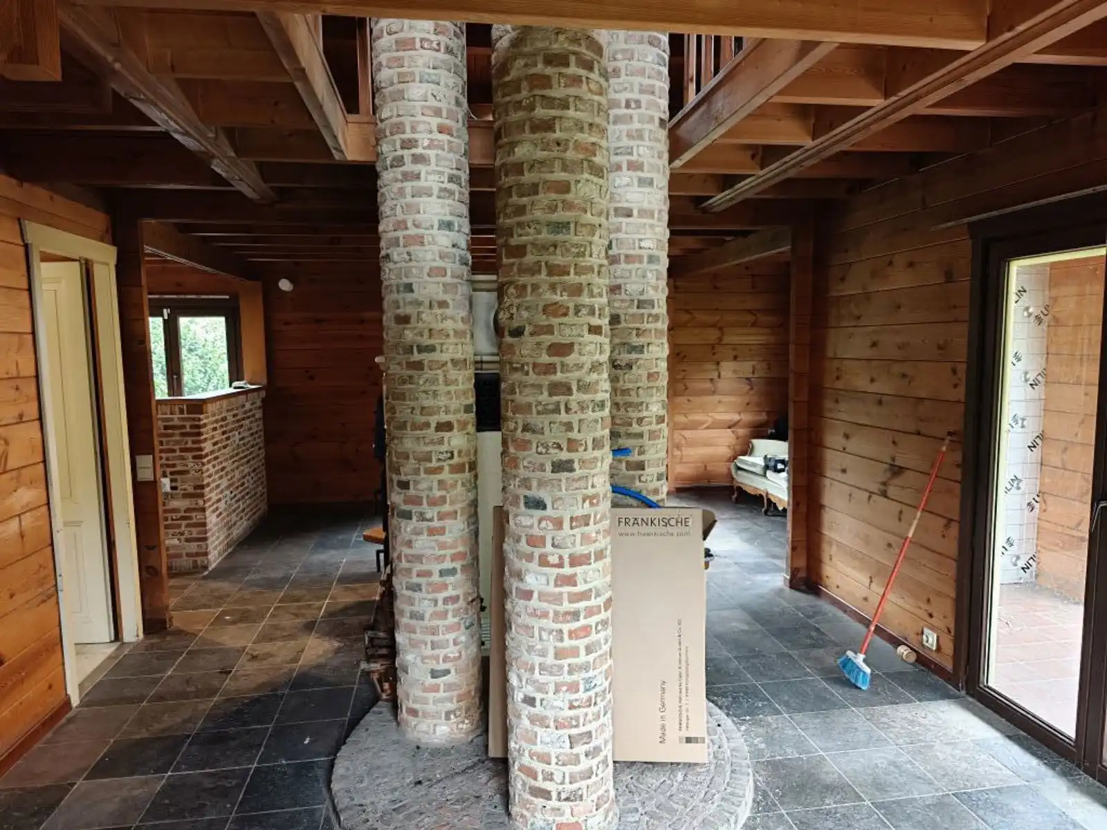 Zeer ruime rustig gelegen chalet foto 10