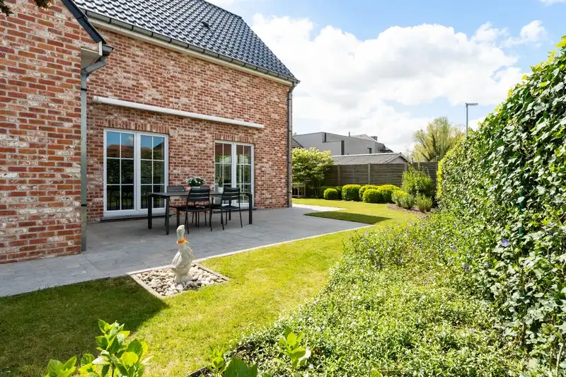 Roeselare - Instapklare gezinswoning met prachtige tuin foto 22