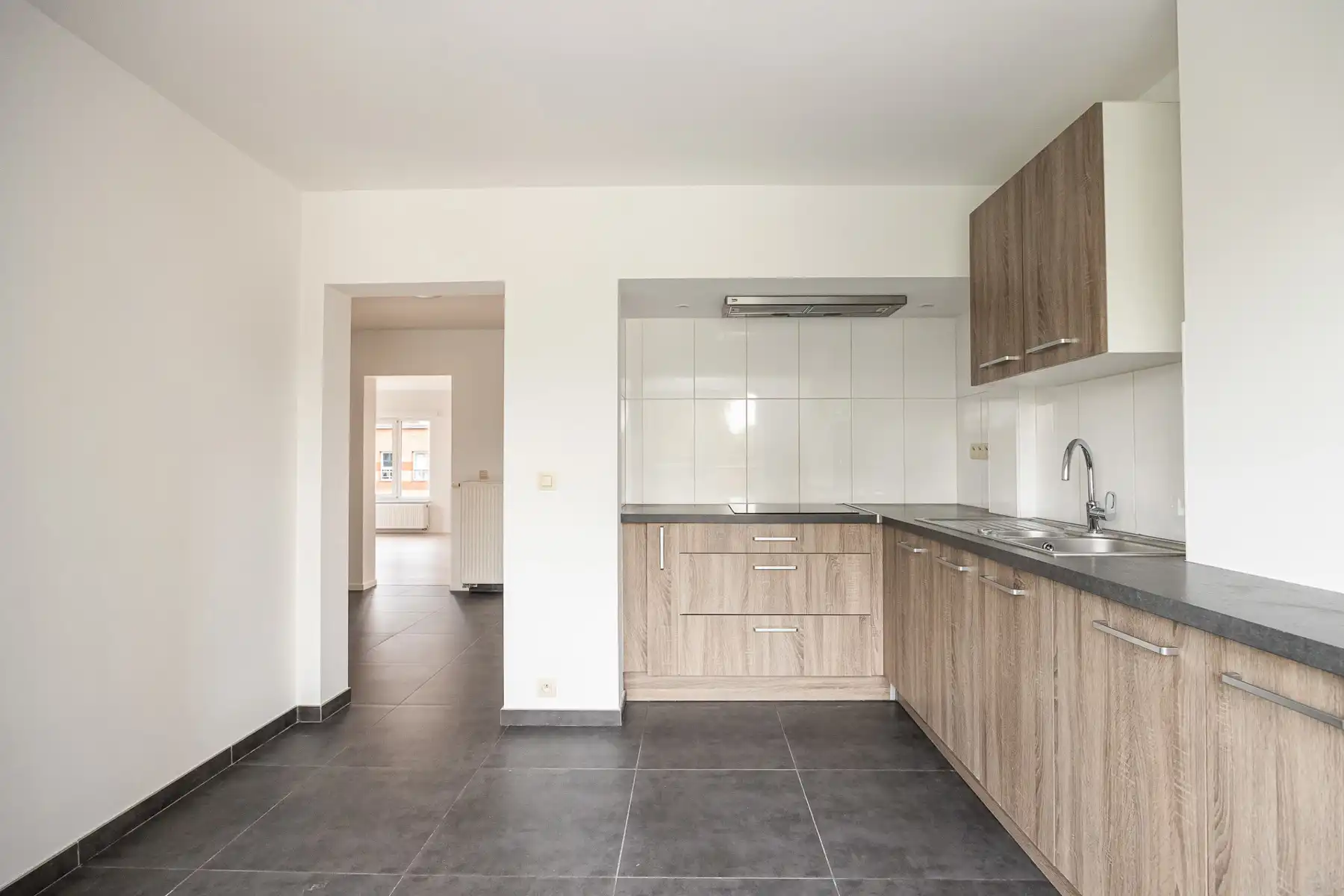 Prachtig duplexappartement met 4 slaapkamers en 2 badkamers! foto 8