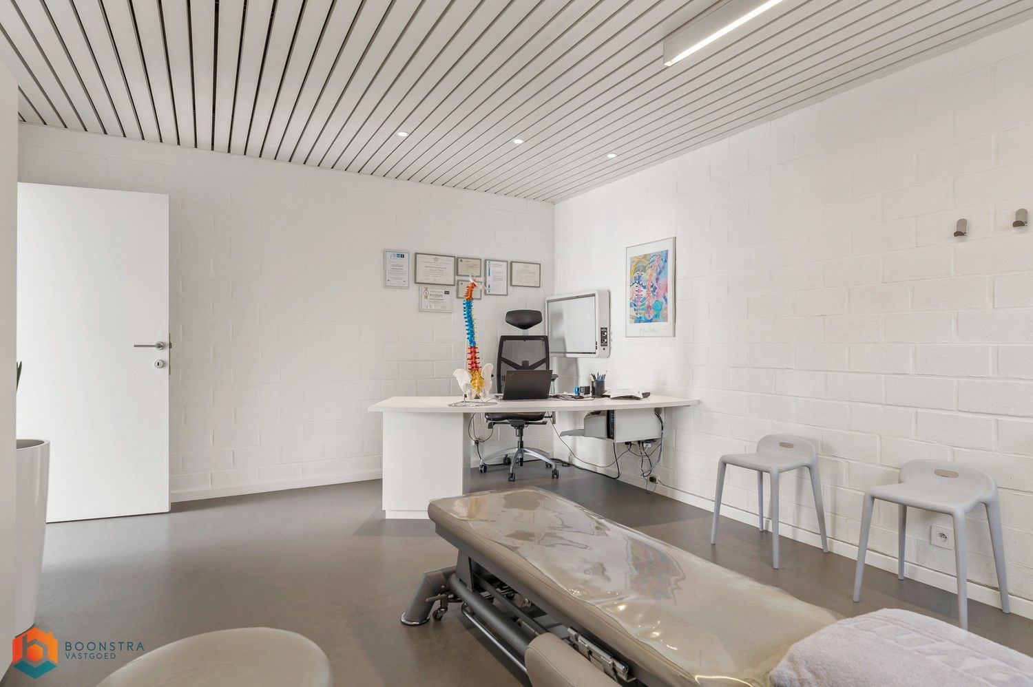 Stijlvolle villa met prachtige tuin, 3 slaapkamers en mogelijkheid tot vrij beroep foto 16