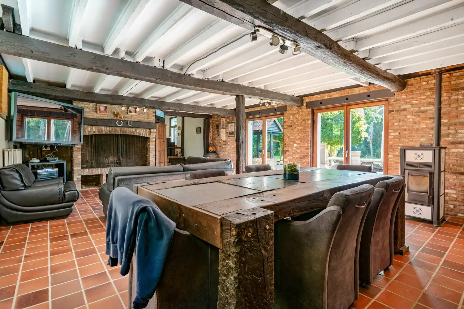Charmante hoeve in een oase van groen foto 8
