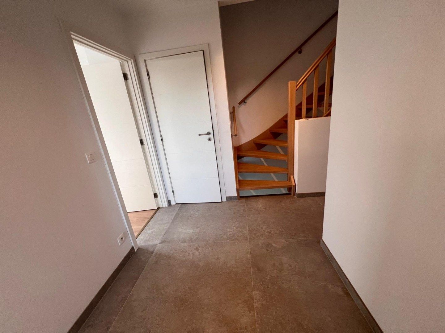 Prachtige gekoppelde villa foto 23