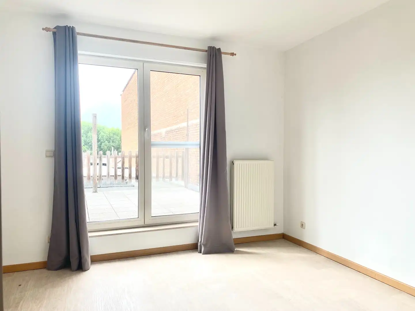 Ruim 1-slaapkamerappartement met terras. foto 6