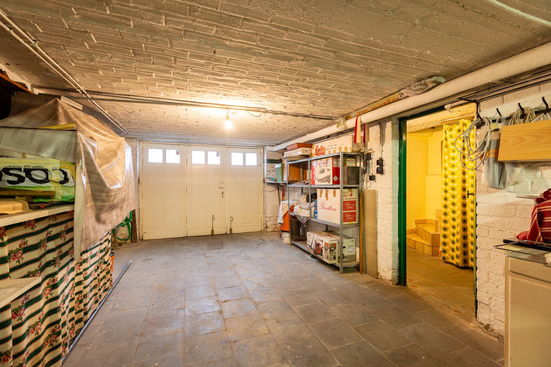 Gezinswoning met tuin, terras en garage foto 27