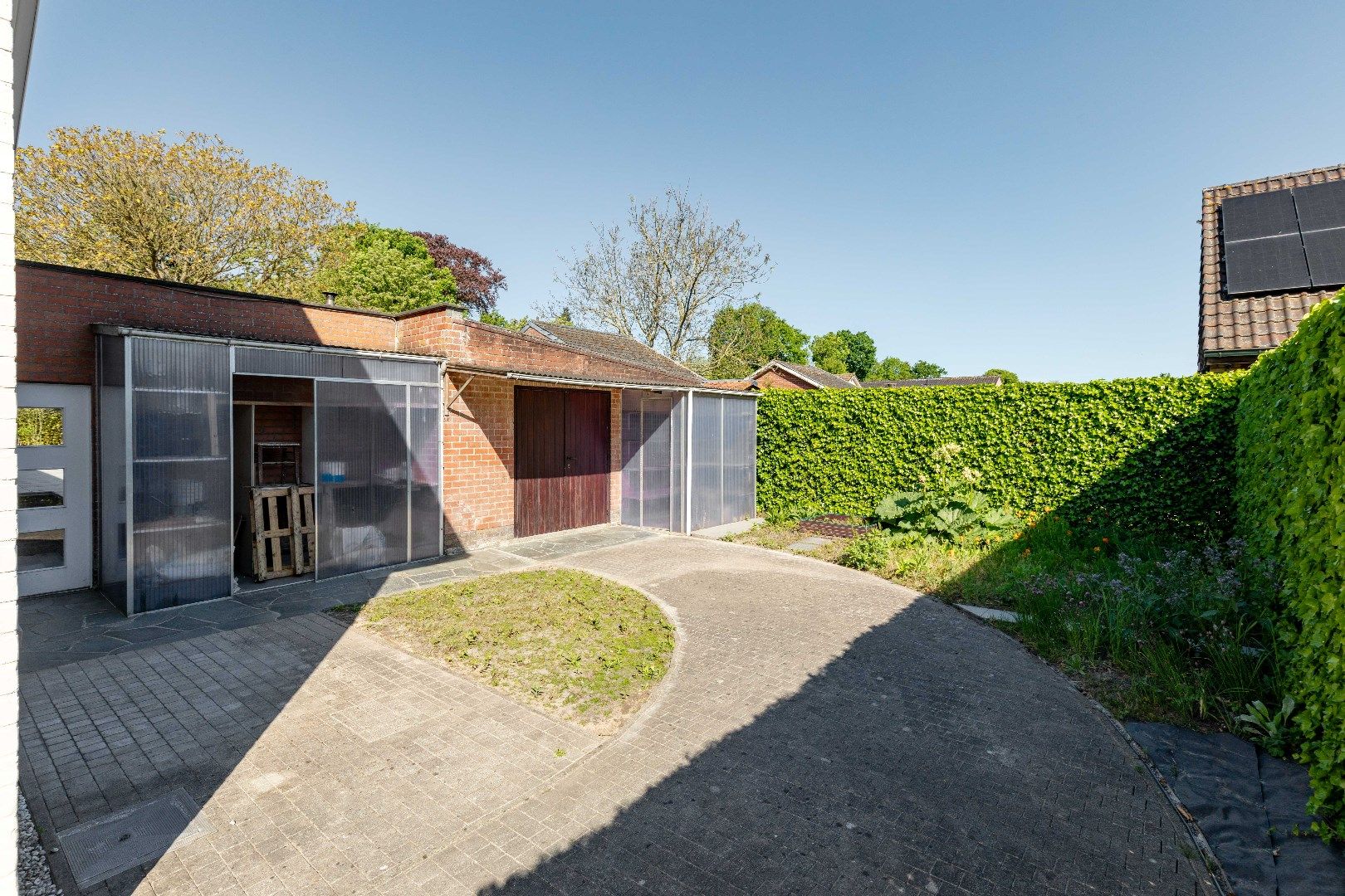Gezellige woning met karakter, atelier en prachtige tuin (2 percelen!) in residentieel Sint-Andries. foto 25