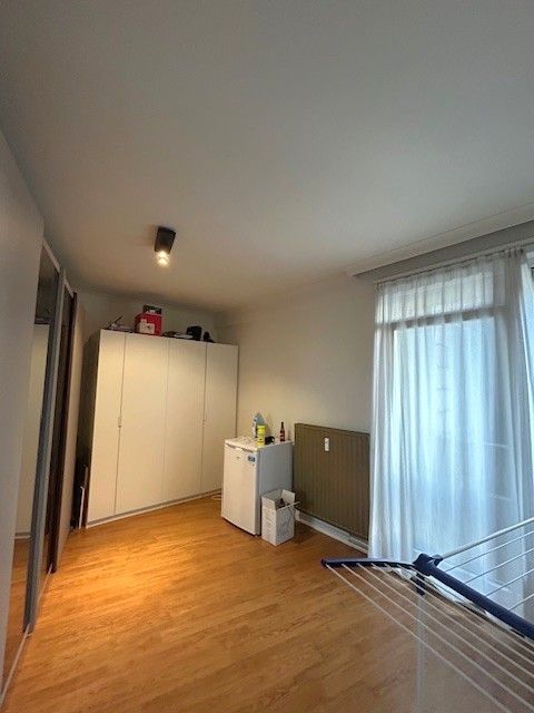 Vernieuwd appartement met 2 slaapkamers, garage en kelder in het centrum foto 19