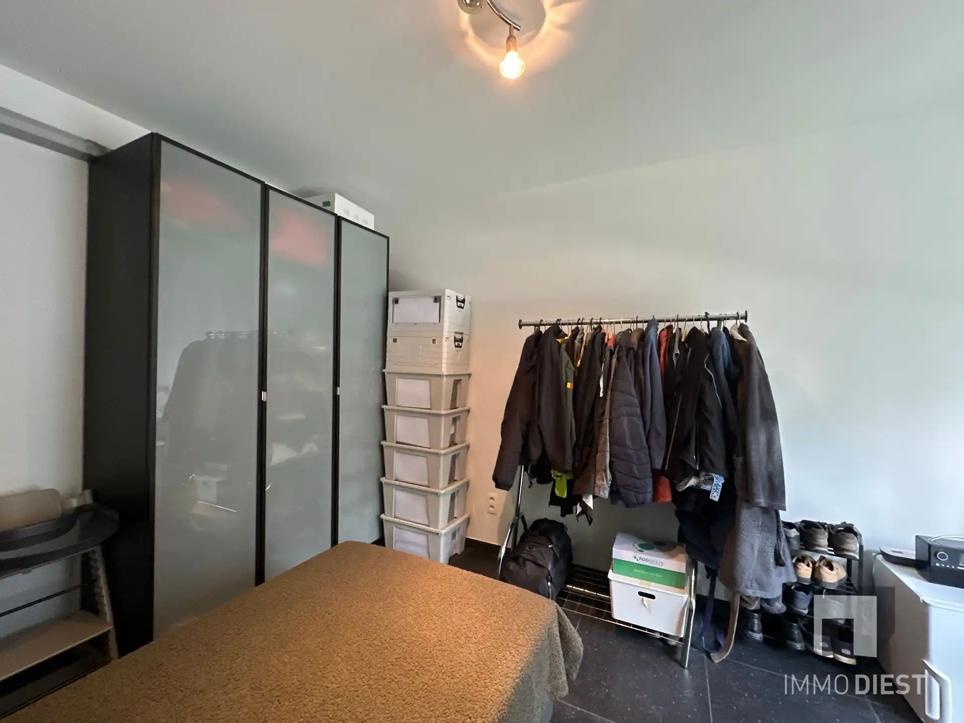 Instapklaar appartement met 2 slpks, terras, parking en kelder foto 14