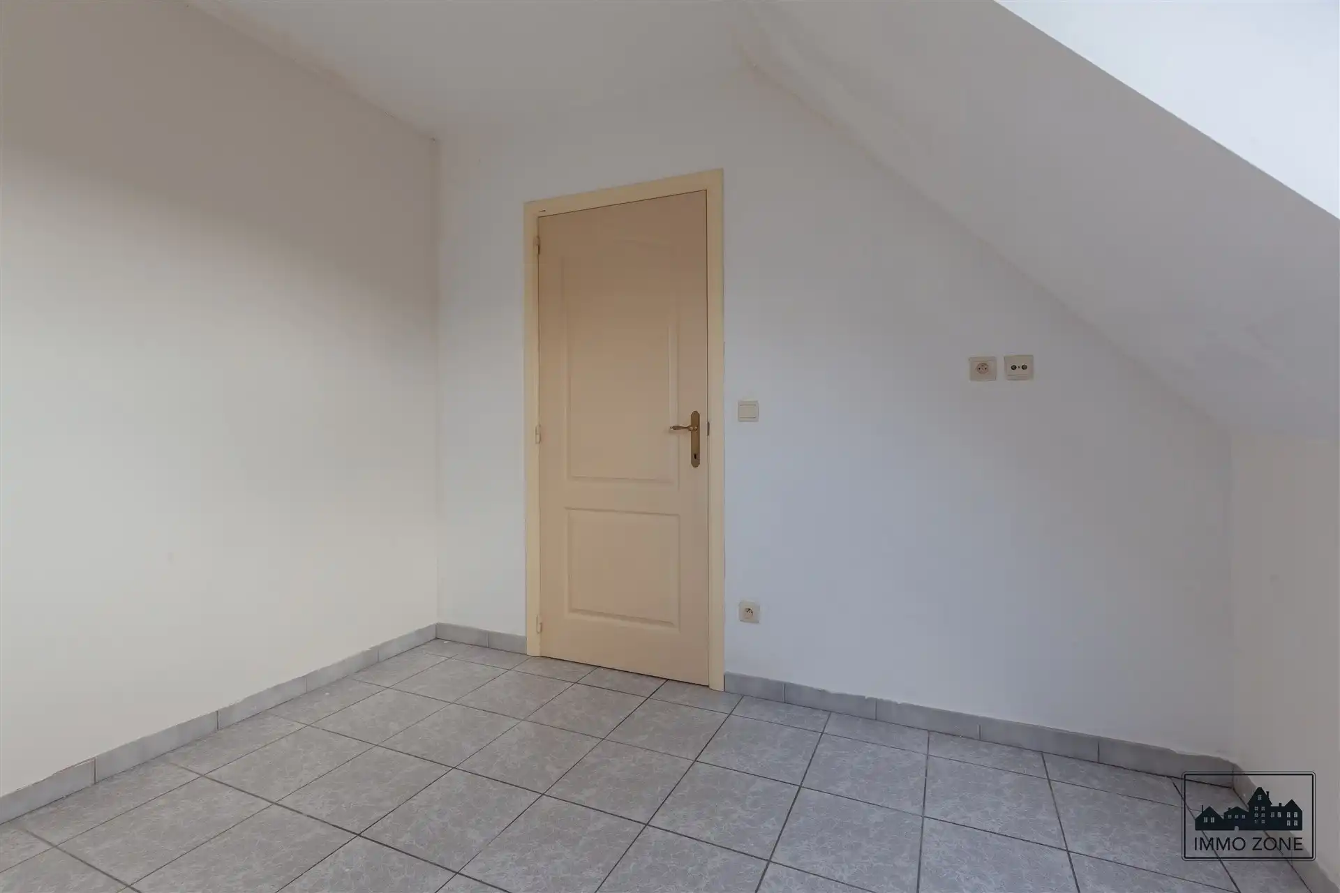 Top appartement centrum Laarne, met staanplaats! foto 13