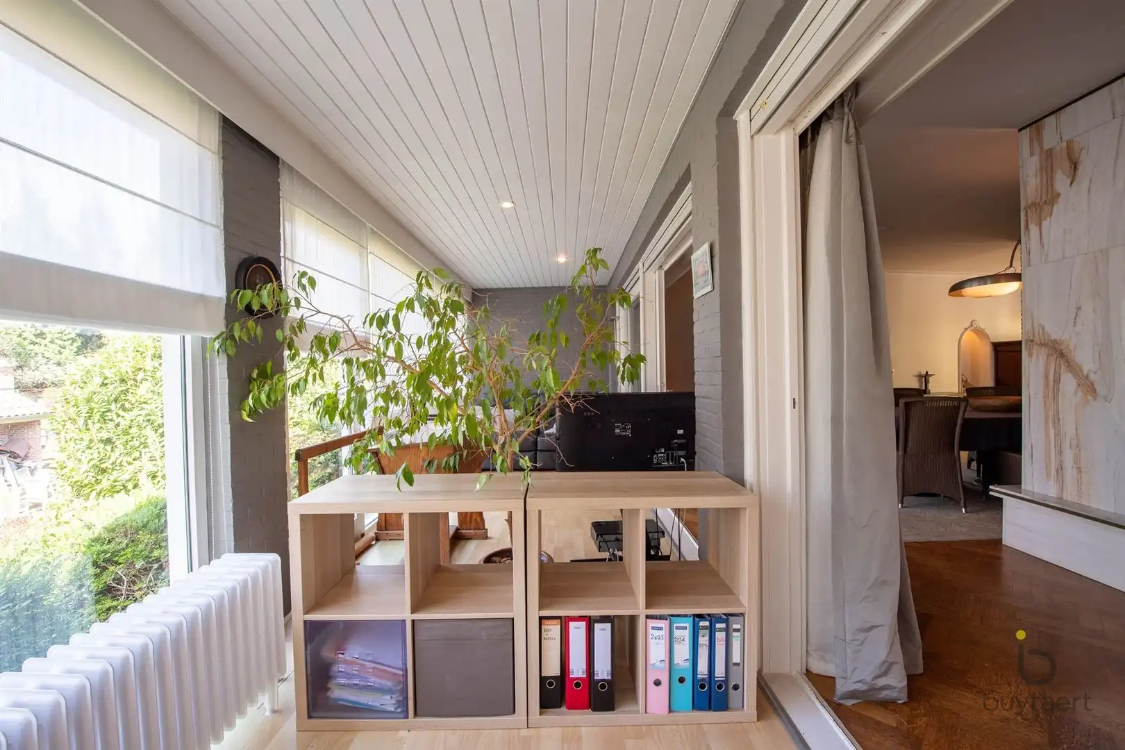 LICHTRIJK WONEN OP DE GRENS VAN SCHILDE EN ZOERSEL: OP TE FRISSEN SPLIT-LEVEL WONING MET TUIN EN ZWEMBAD. foto 9