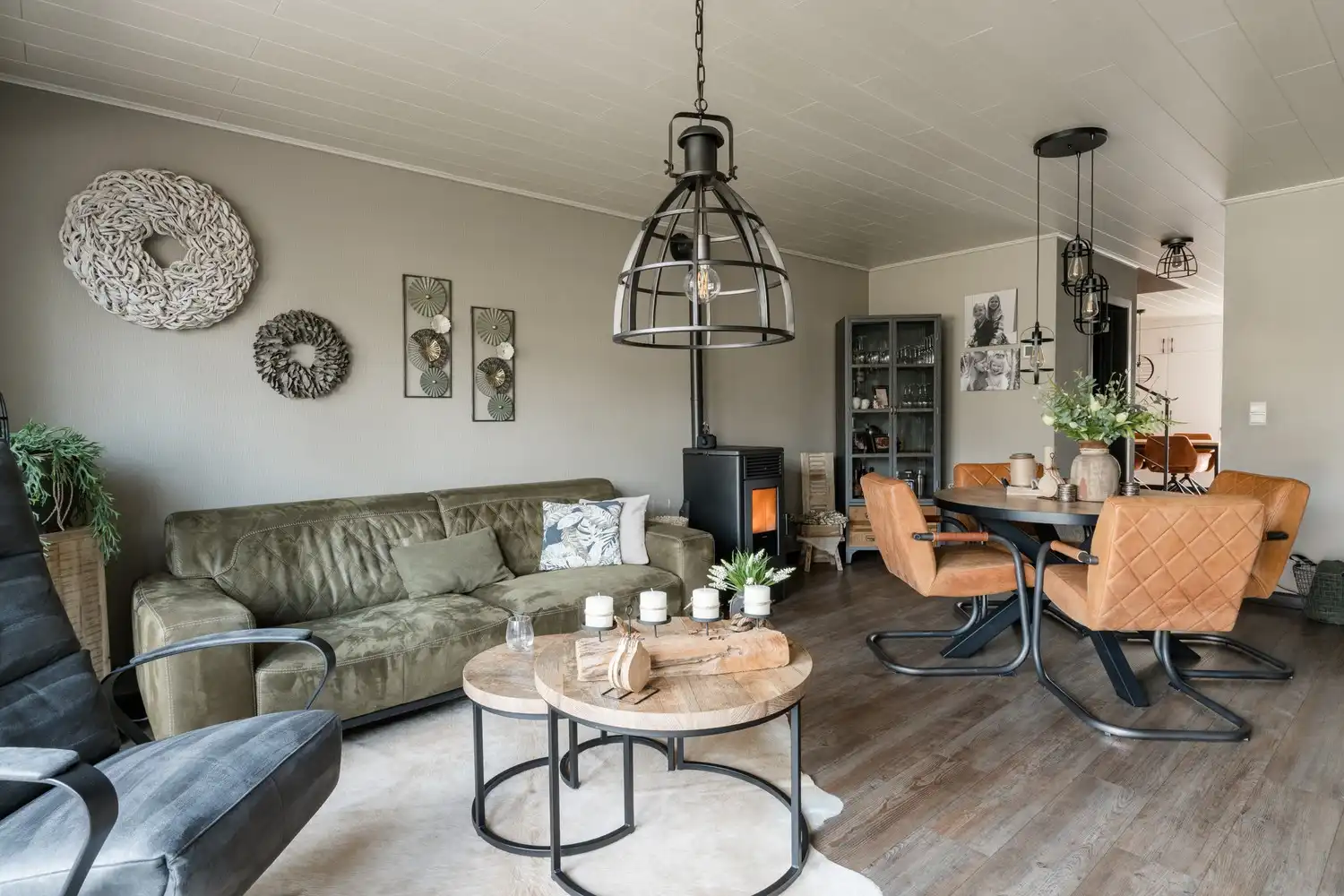 Zeer ruim appartement/stadswoning pal in het centrum van Pelt foto 8