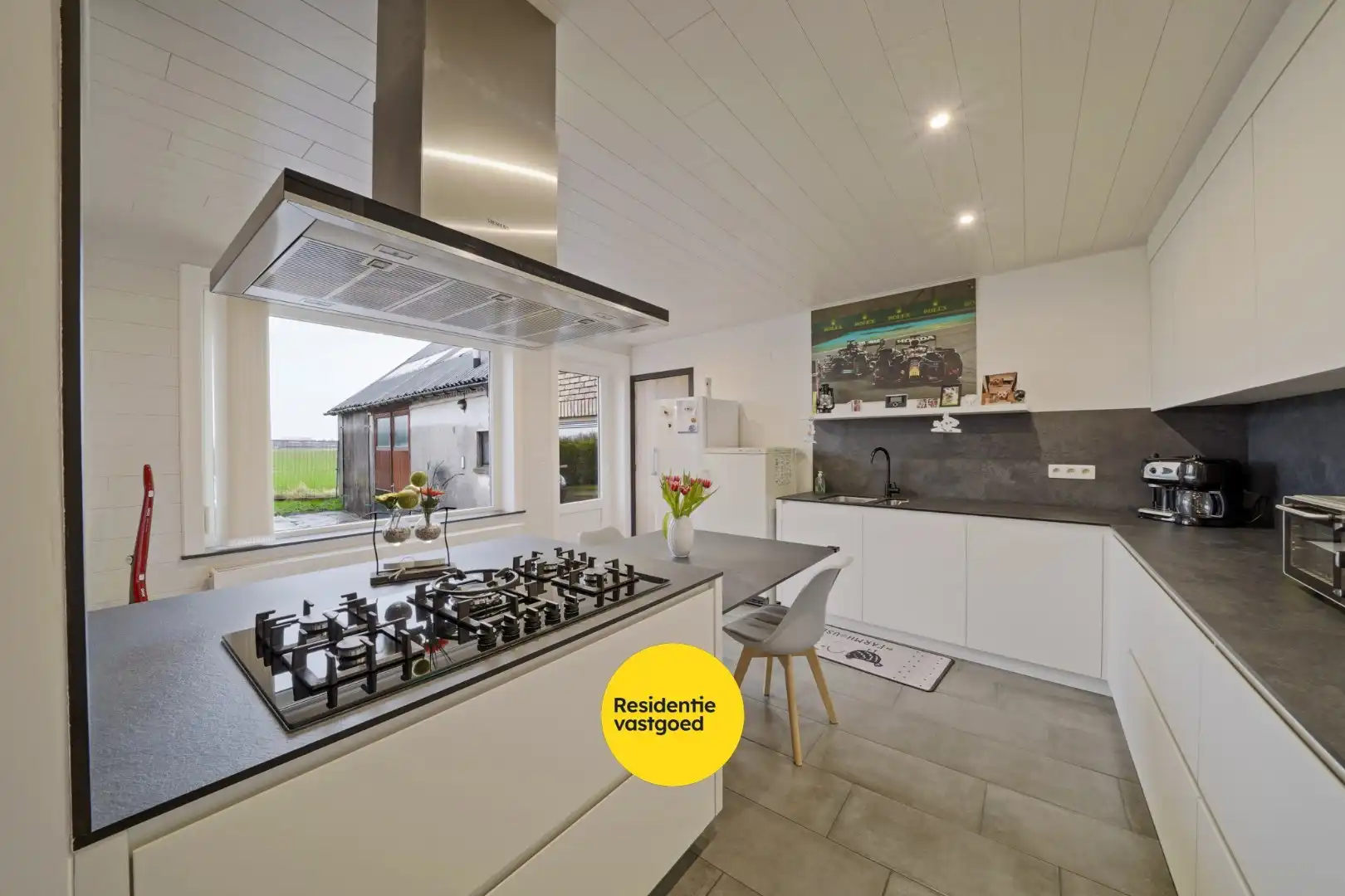 Alleenstaande woning op ruim perceel met vernieuwd woongedeelte en loods (80 m²) foto 13