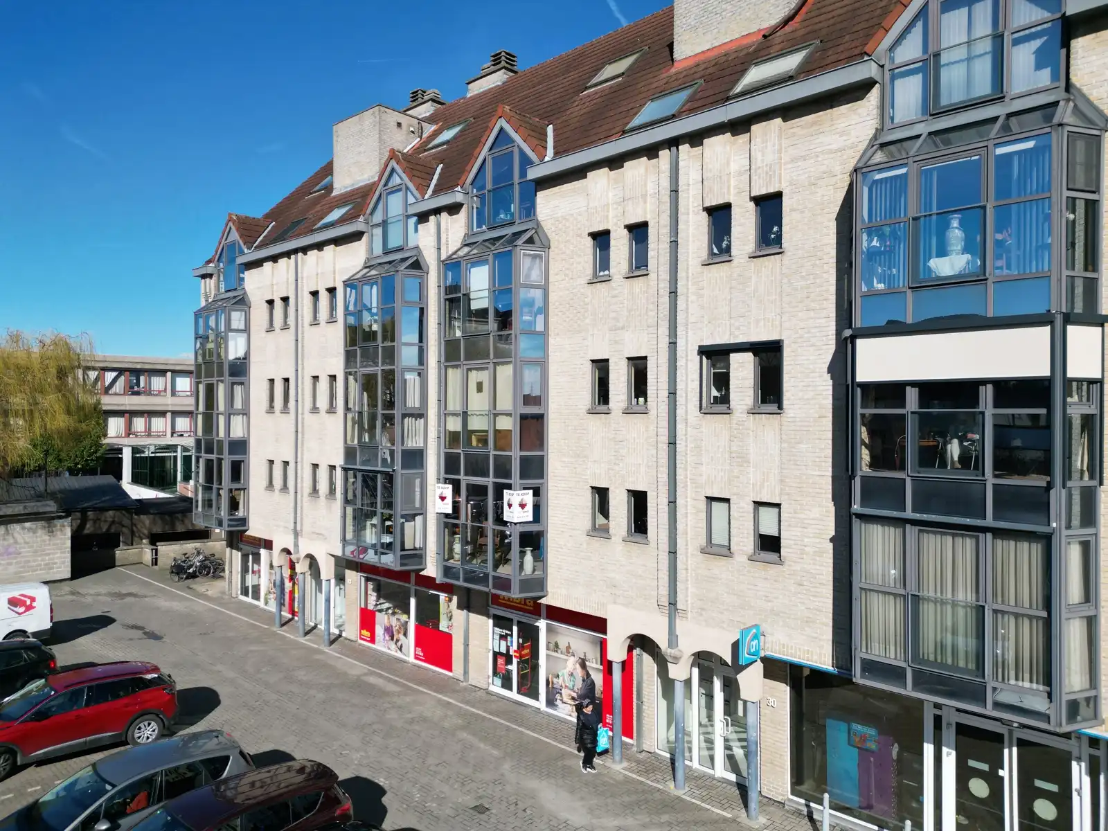 Afgesloten garagebox op toplocatie in de stad! foto 5