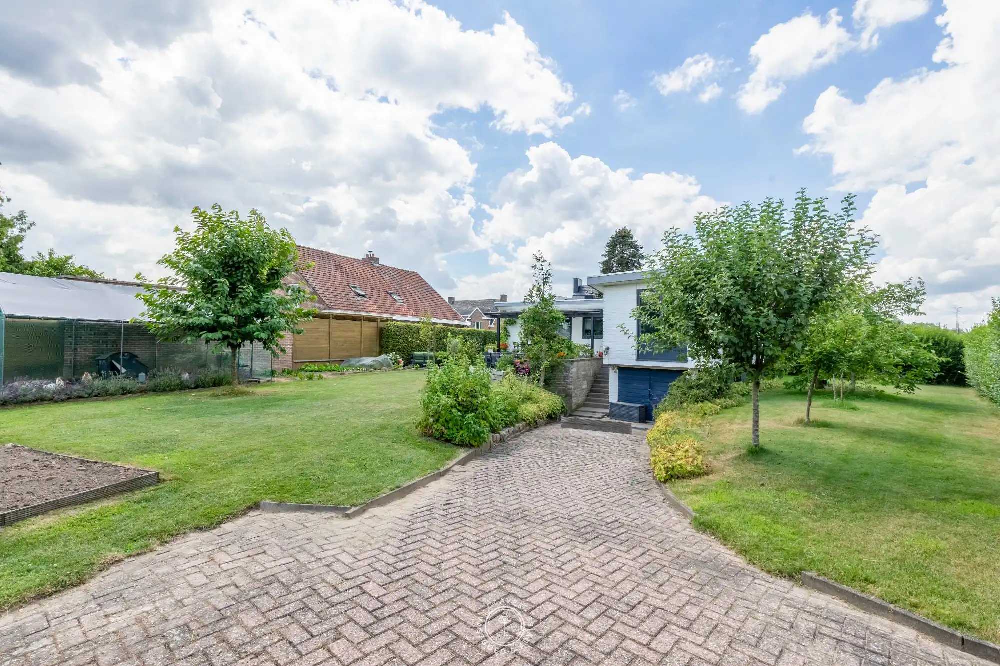 Ruimte, comfort en een uitstekende bereikbaarheid komen in deze verzorgde bungalow perfect samen. foto 17