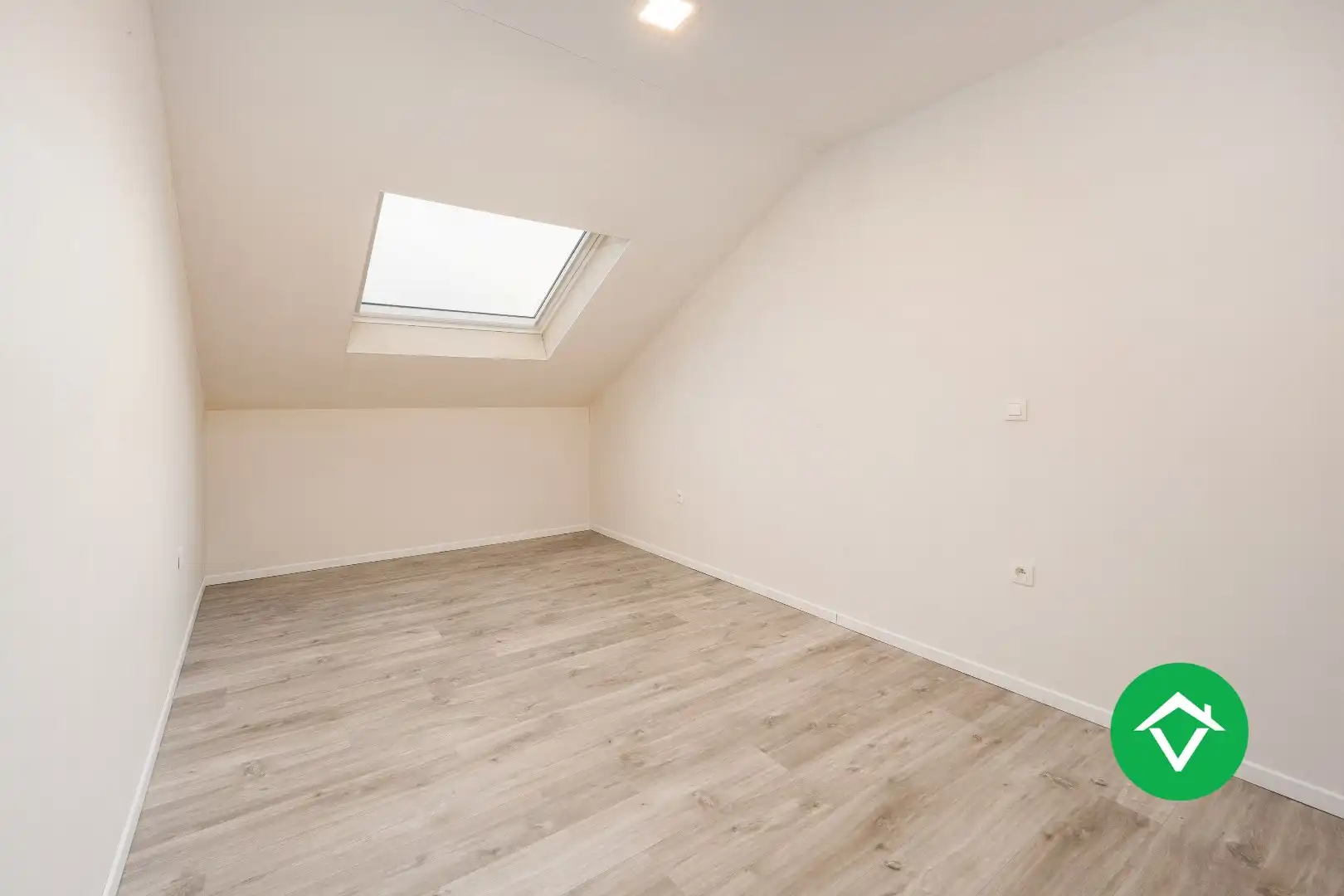 Instapklare energiezuinige woning (2018) met garage en tuin in Zevekote foto 13