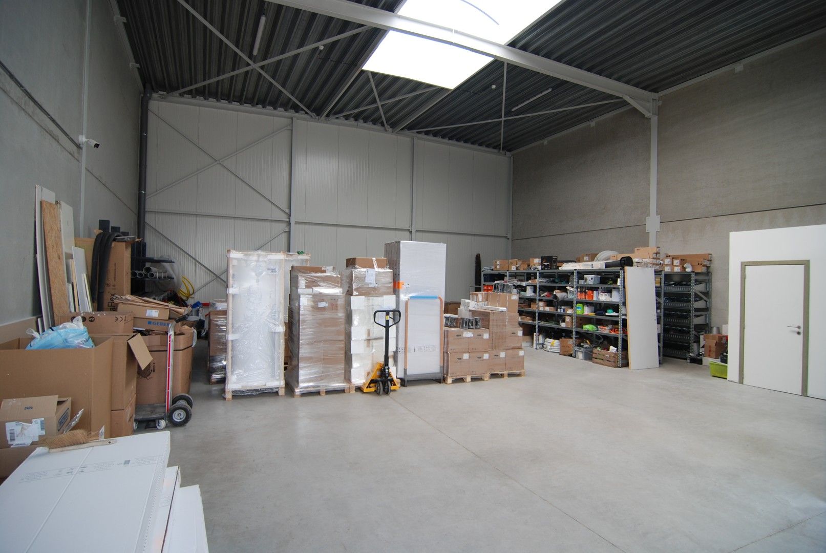 Nieuwbouw KMO Unit, 221 m², op industriegebied Genk-Zuid foto 5