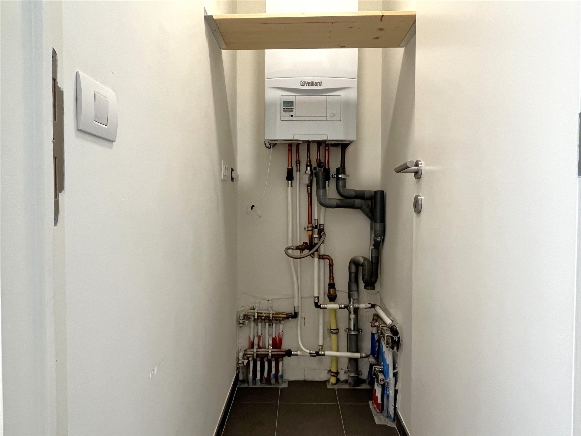 licht appartement met 1 slaapkamer en terras nabij 't Zuid! foto 10