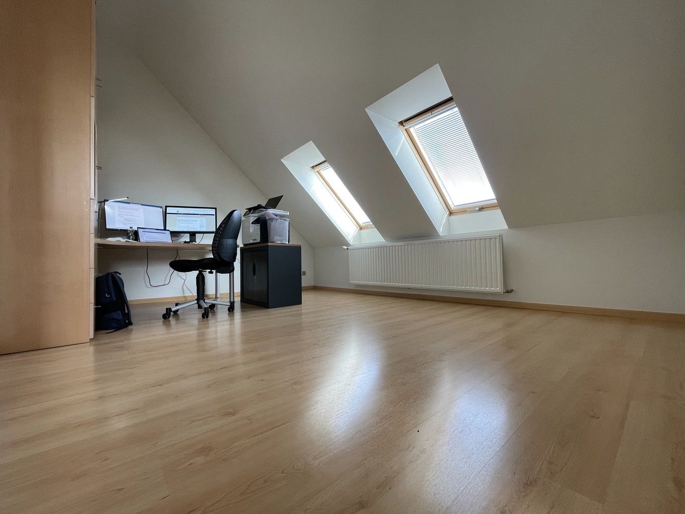 Hoogwaardig gerenoveerde woning met verzorgde tuin foto 29