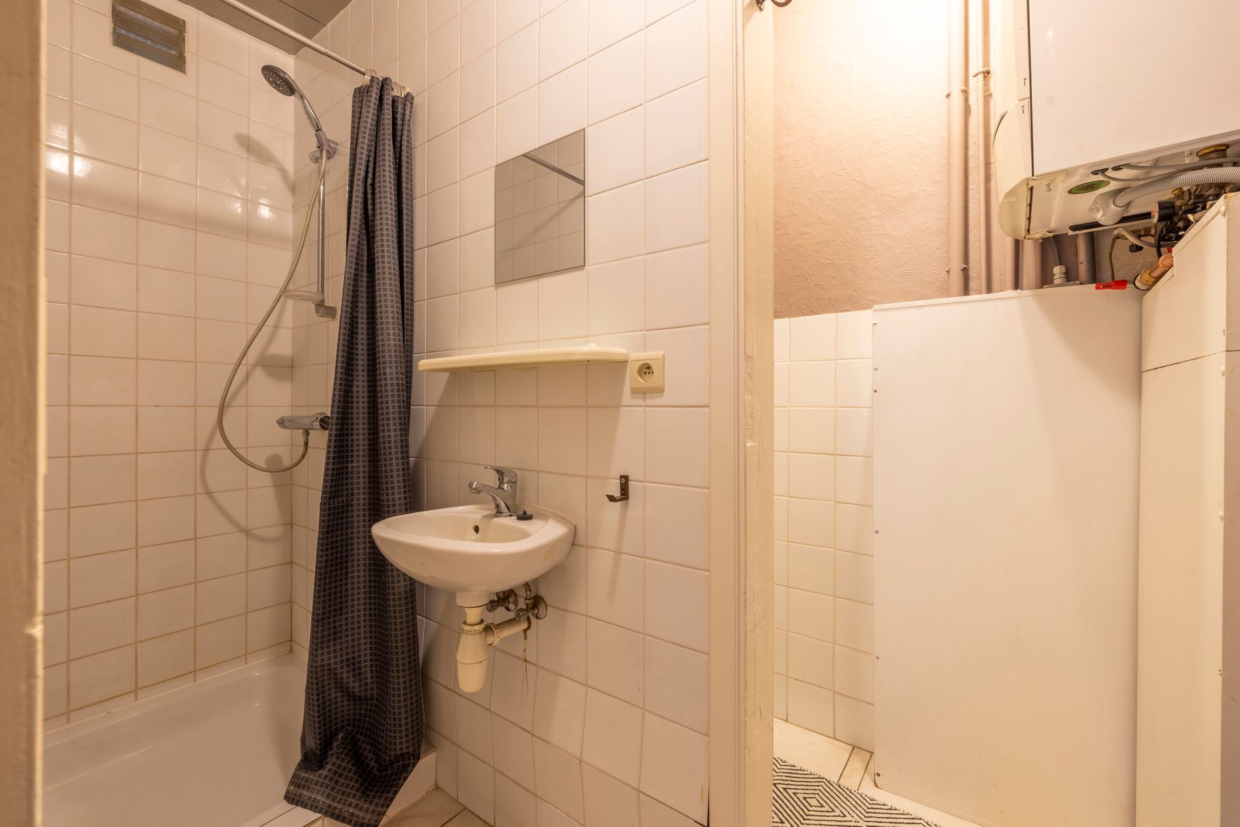 Woning met 3 slaapkamers en tuintje nabij het UZ Gent! foto 6