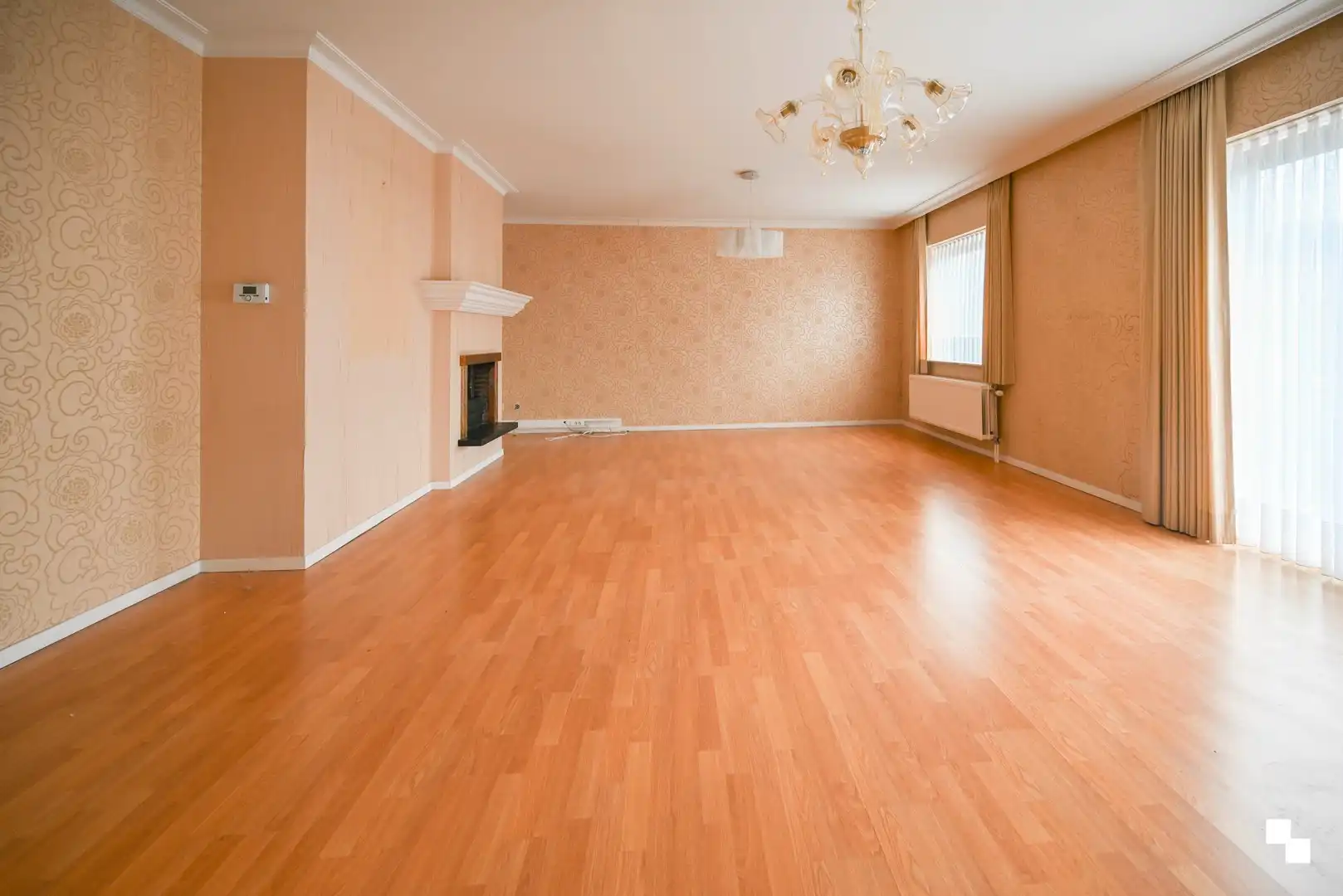 Centraal gelegen appartement in Oostrozebeke foto 4