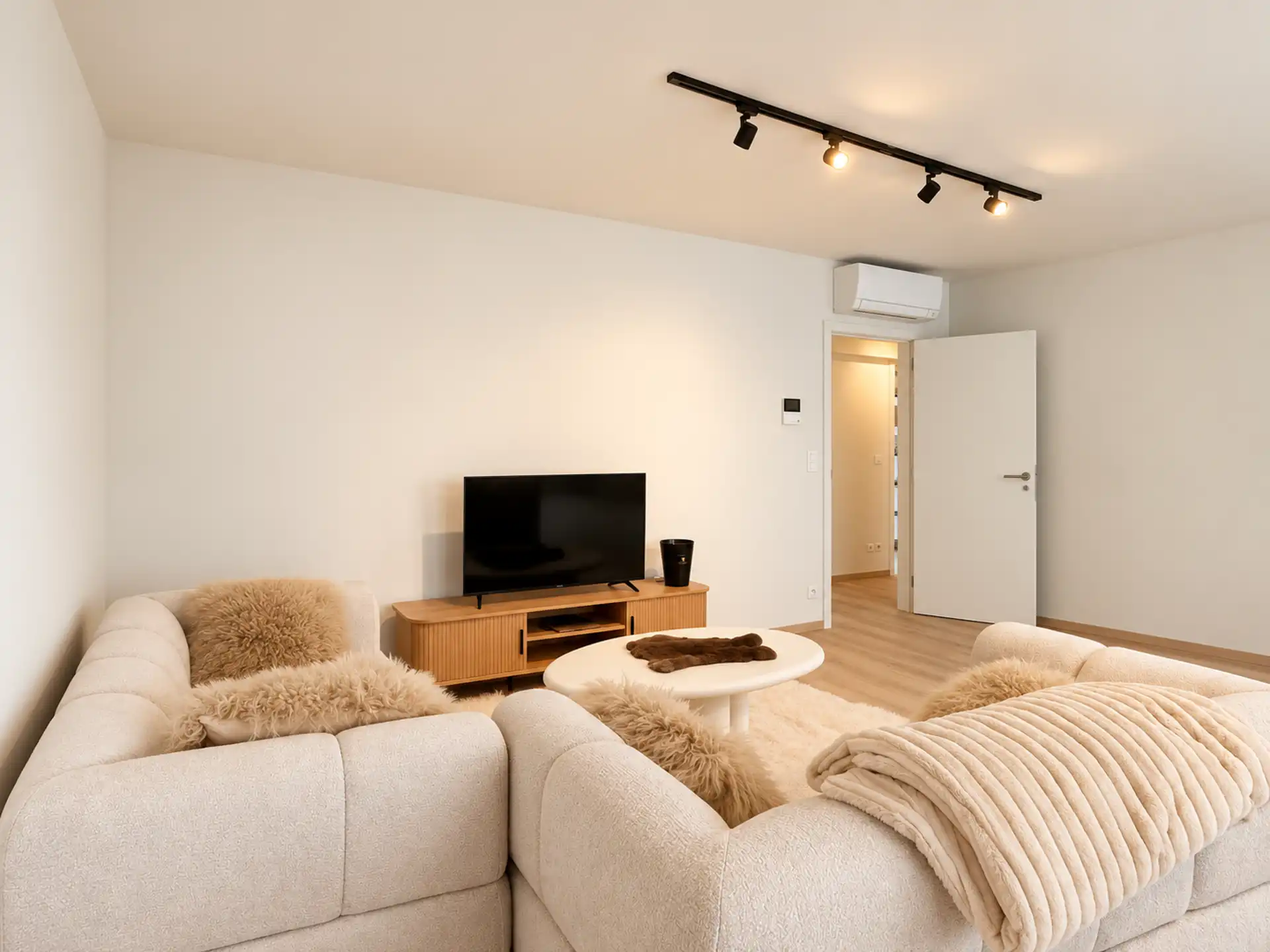 Gerenoveerd appartement met EPC A in hartje Brugge foto 7