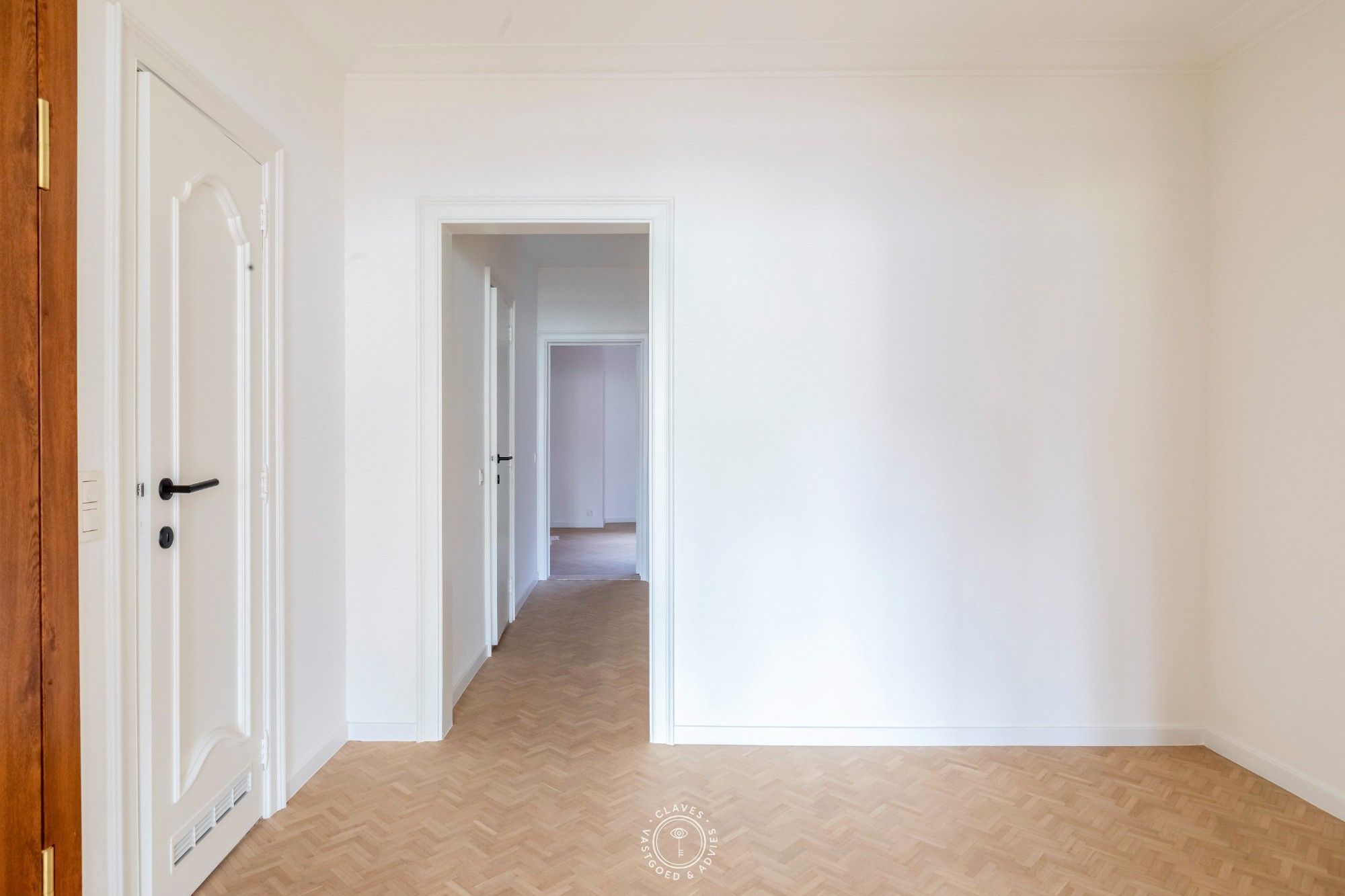 Stijlvol gerenoveerd appartement van 114 m² op topligging aan de Grote Markt van Sint-Niklaas foto 10
