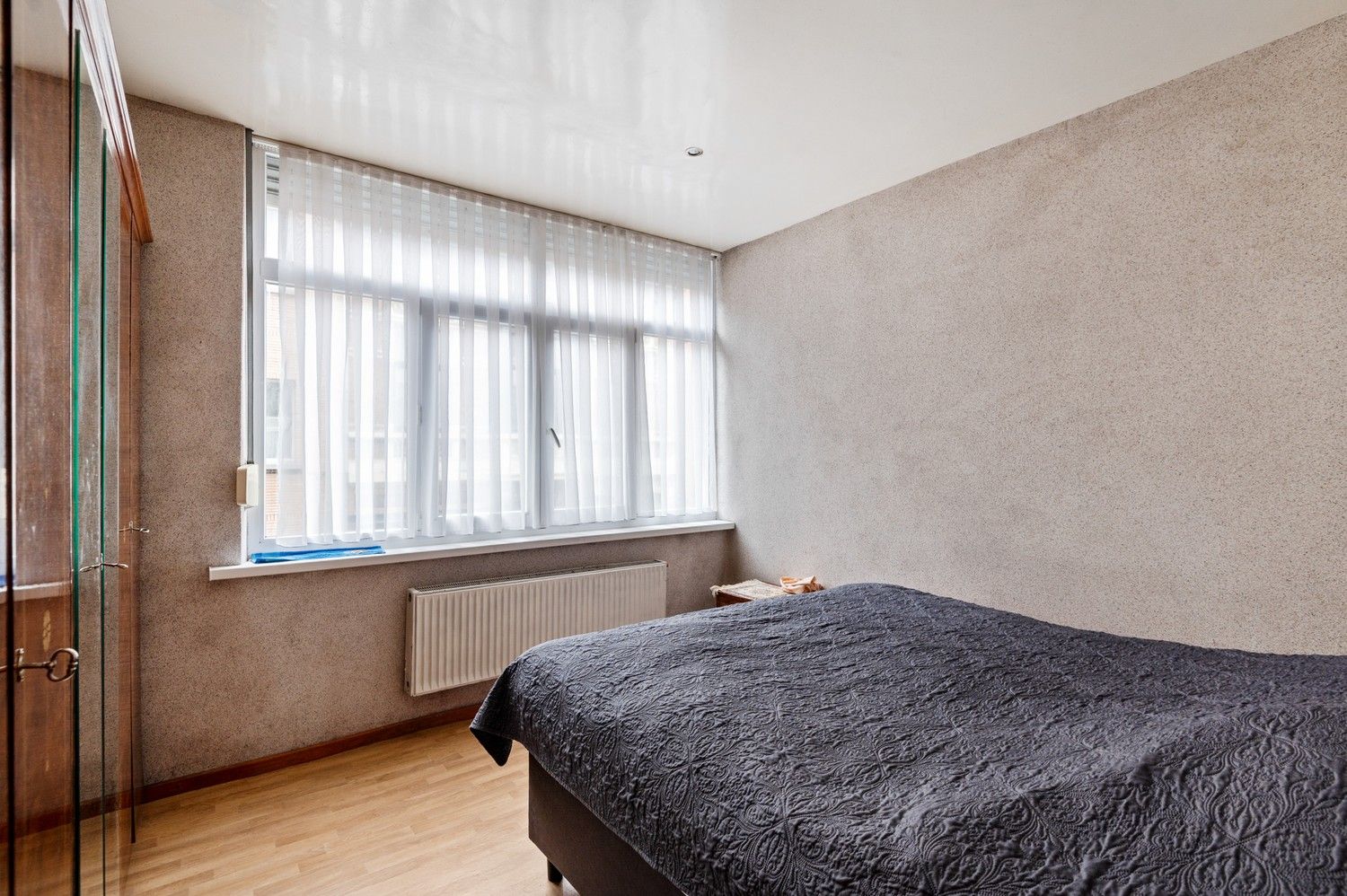 Opbrengsteigendom met een groot magazijn en 3 appartementen te koop! foto 13