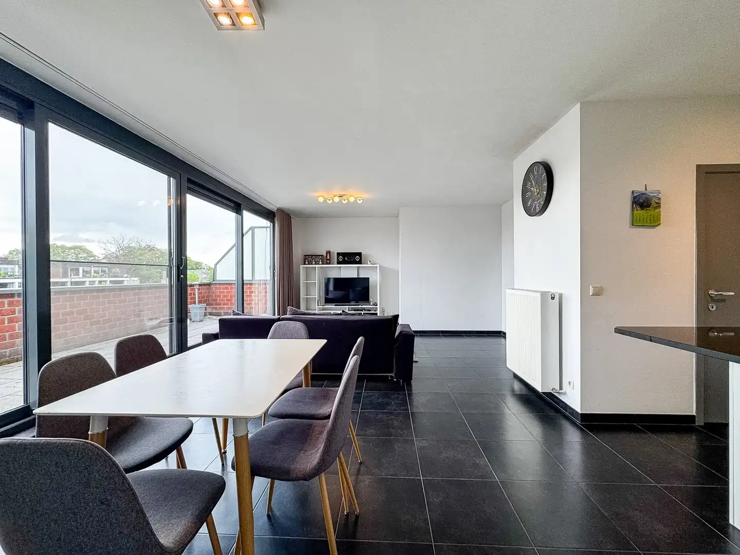 Mooi onderhouden appartement in centrum Aalter met ondergrondse parkeerplaats foto 3