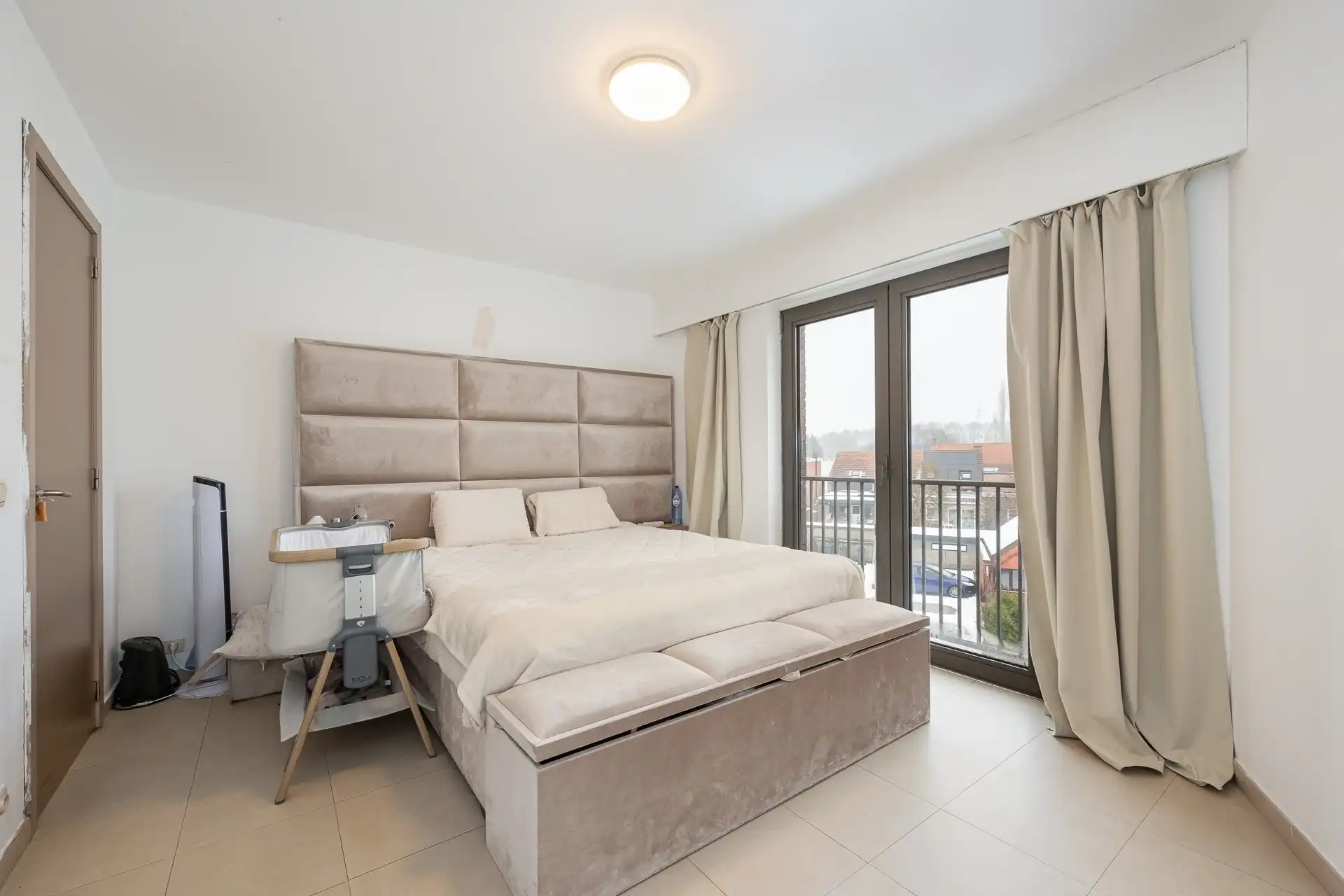 Ruim appartement (Bj 2005) met 3 mooie slaapkamers foto 8