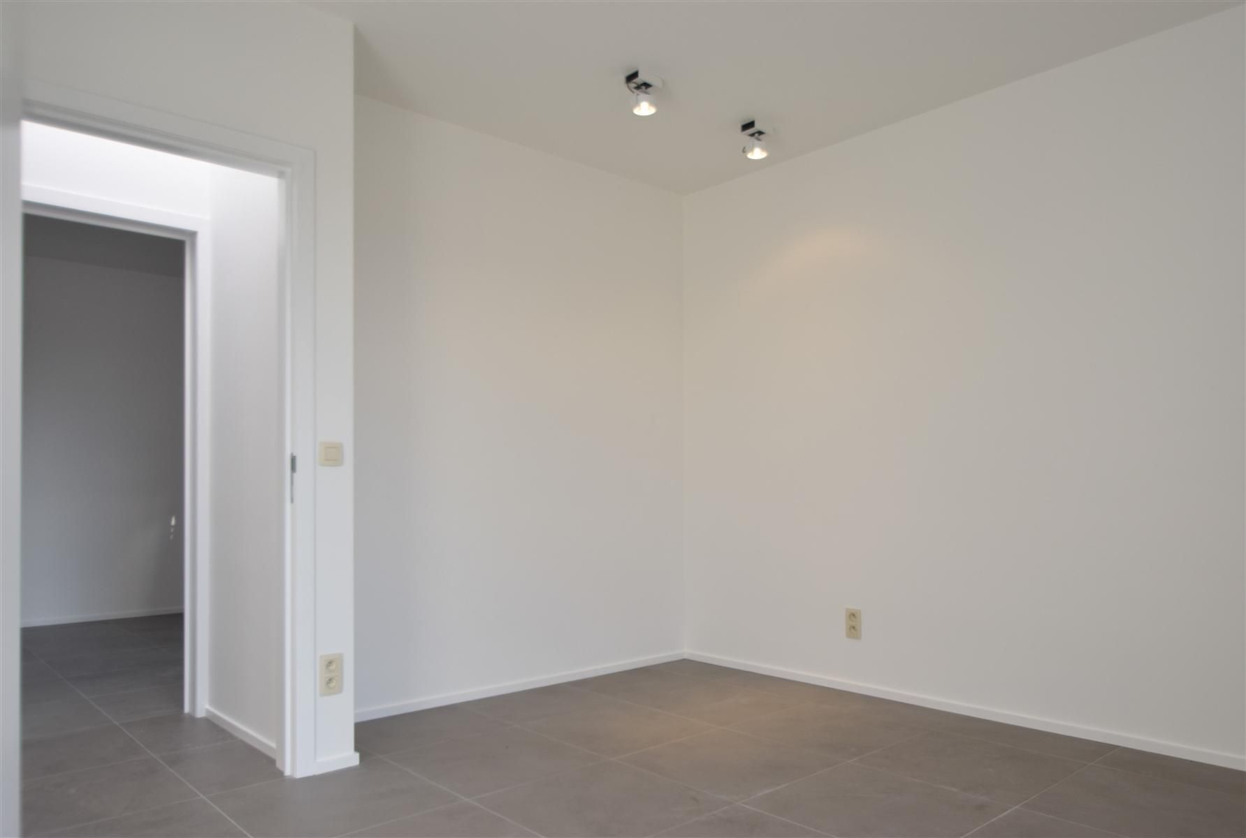 Moderne woning te Kanne  foto 15
