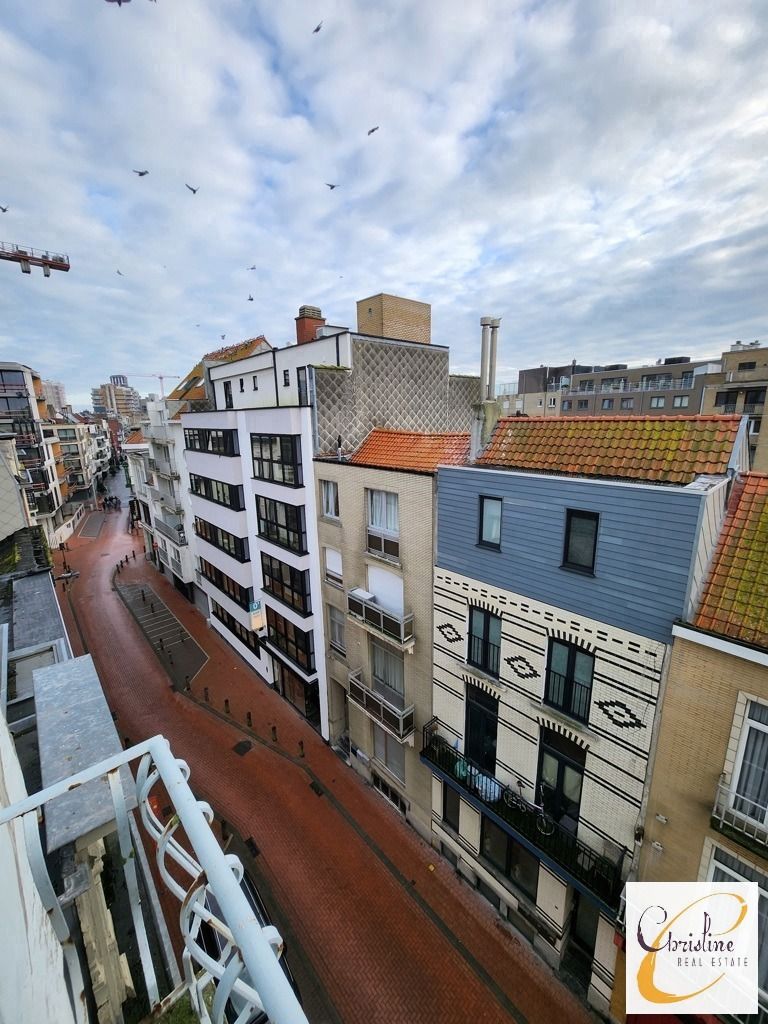 Karaktervol investeringspand op topligging in Blankenberge  foto 9