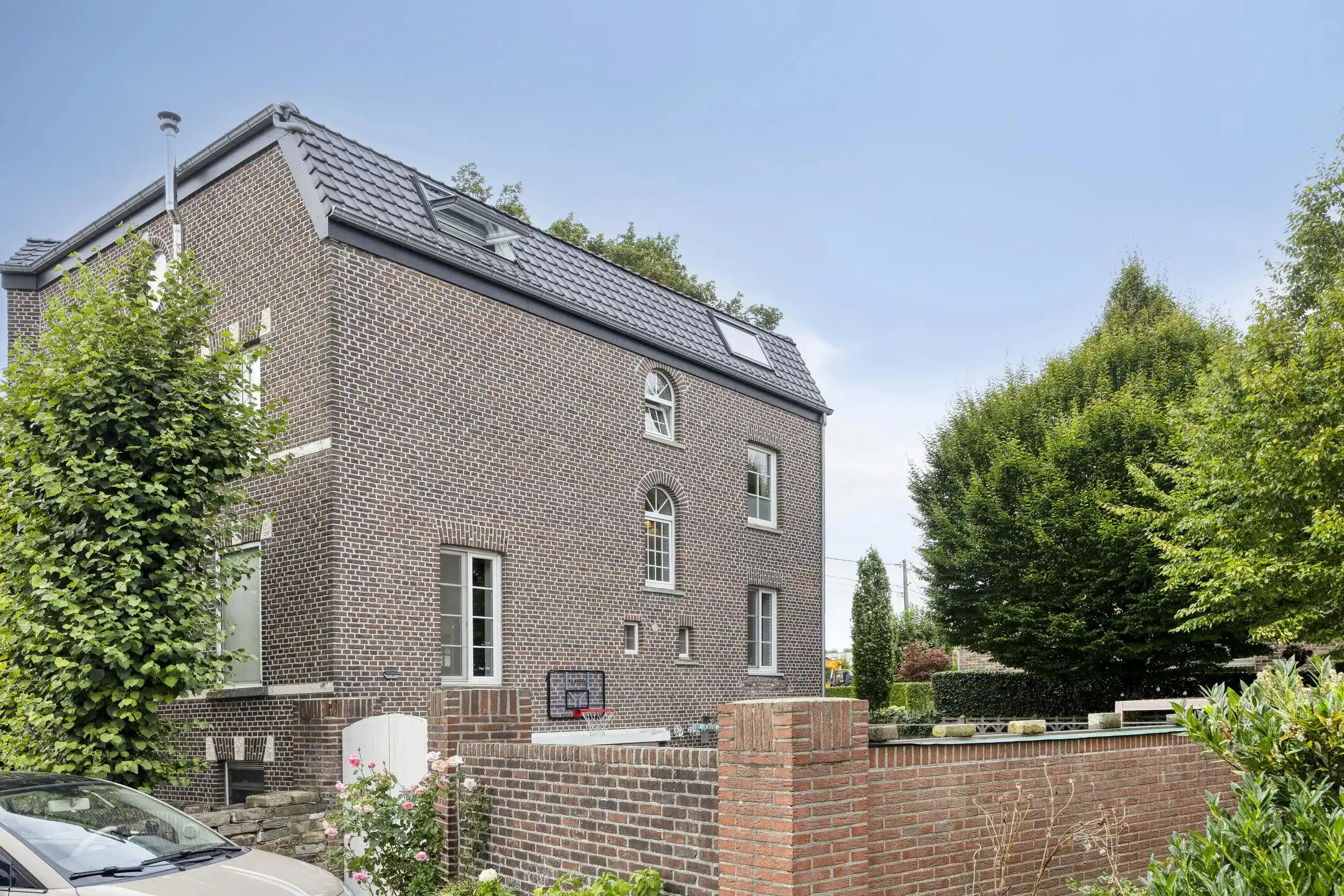 Ruime, charmante woning met loft te koop in Maaseik foto 19