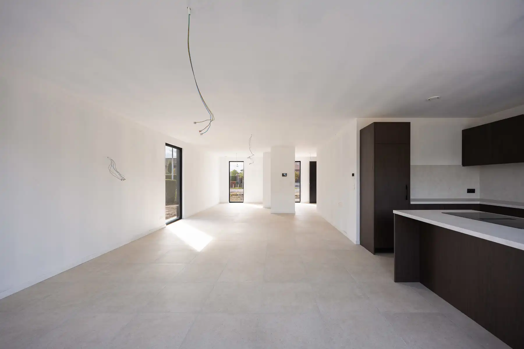 Moderne BEN-woning met zicht op groen foto 9