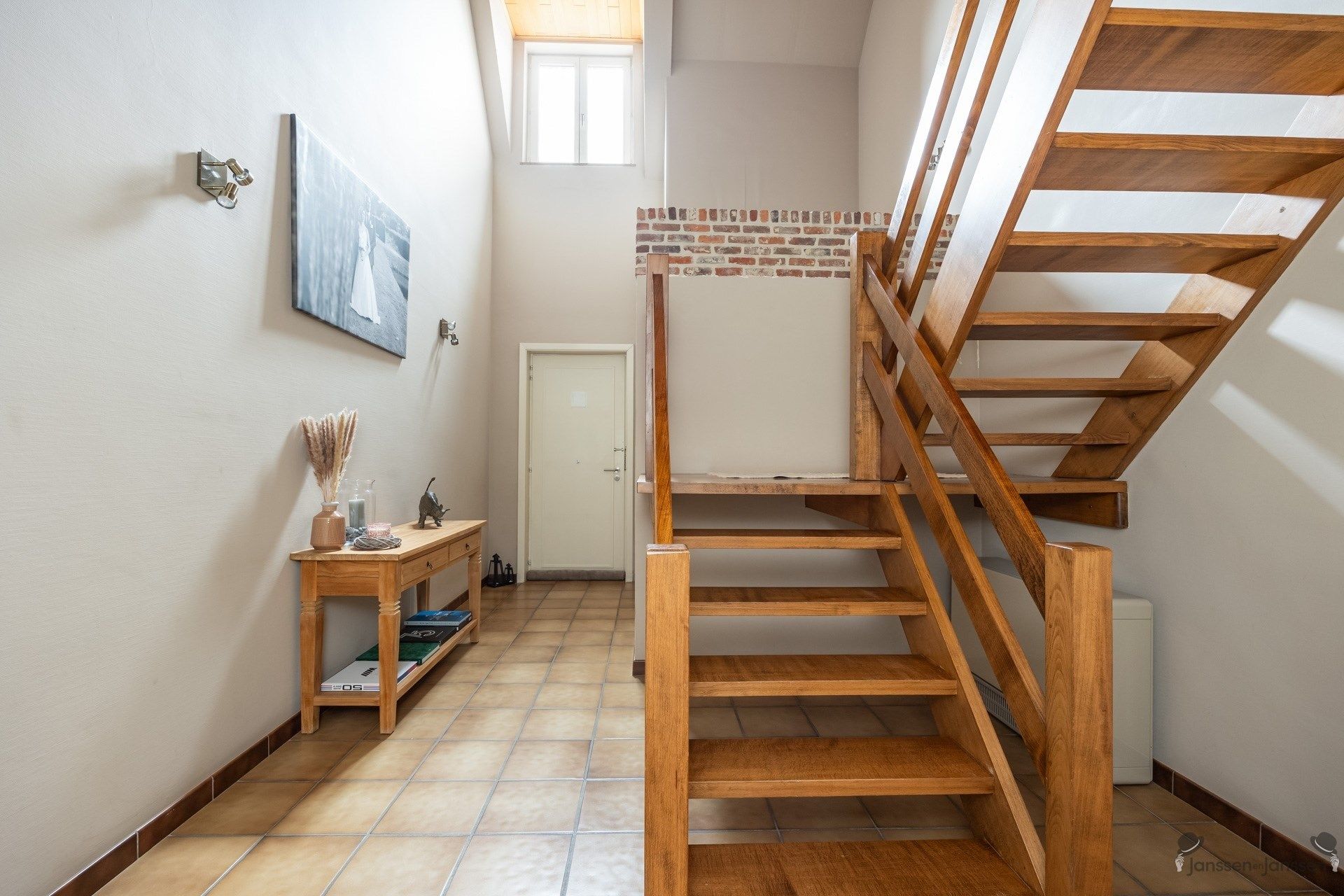 Rustig Gelegen Ruime Villa op 1411m² foto 9