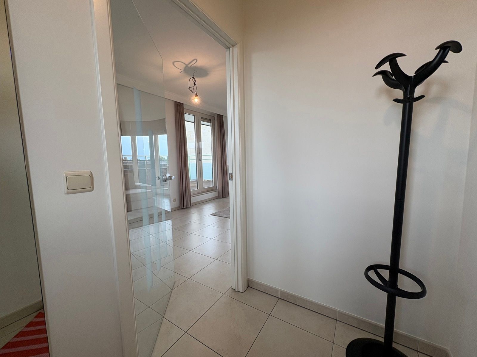 Ruim appartement in het centrum van Bree foto 2