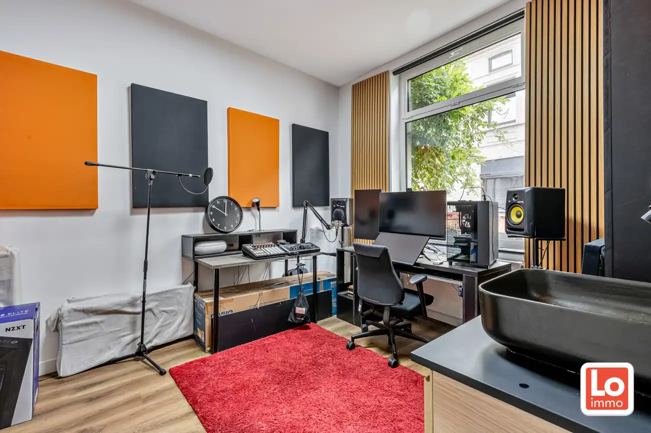 VERKOCHT!! Instapklare stadswoning met potentieel voor vrij beroep op een toplocatie nabij het centrum van Gent! foto 4