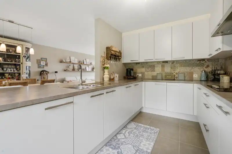 Recente woning te koop, unieke opportuniteit foto 7
