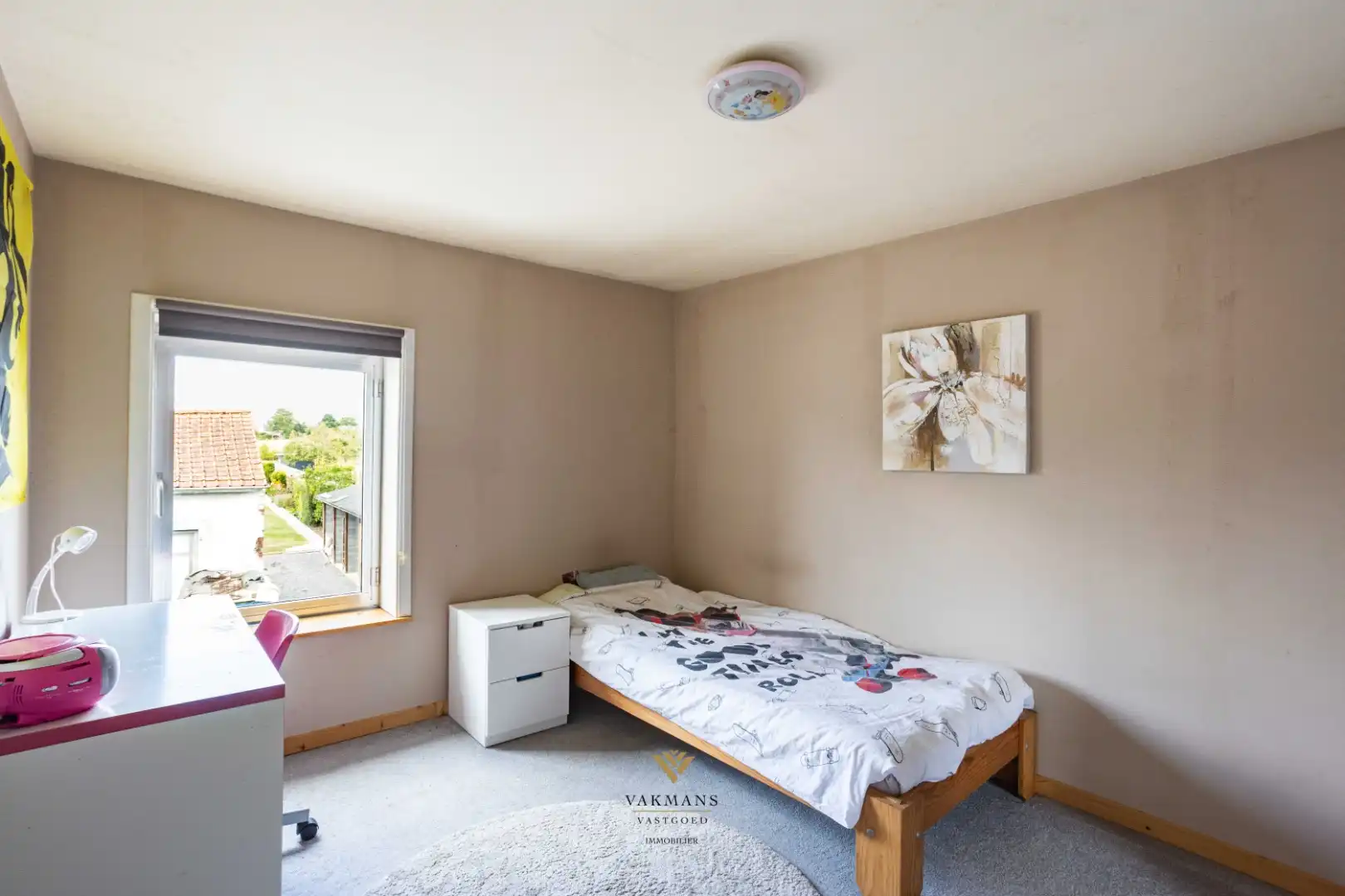 Te renoveren woning op den buiten met veel ruimte en tuin foto 24