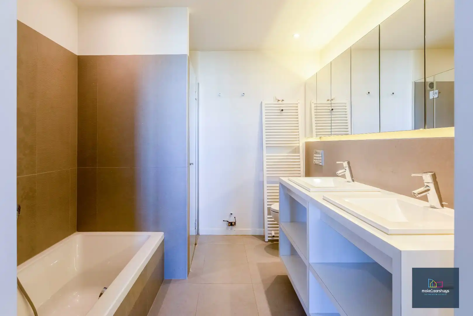 Luxueus duplex appartement   te Kouterhof met 2 slaapkamers , terras en  garageplaats foto 20