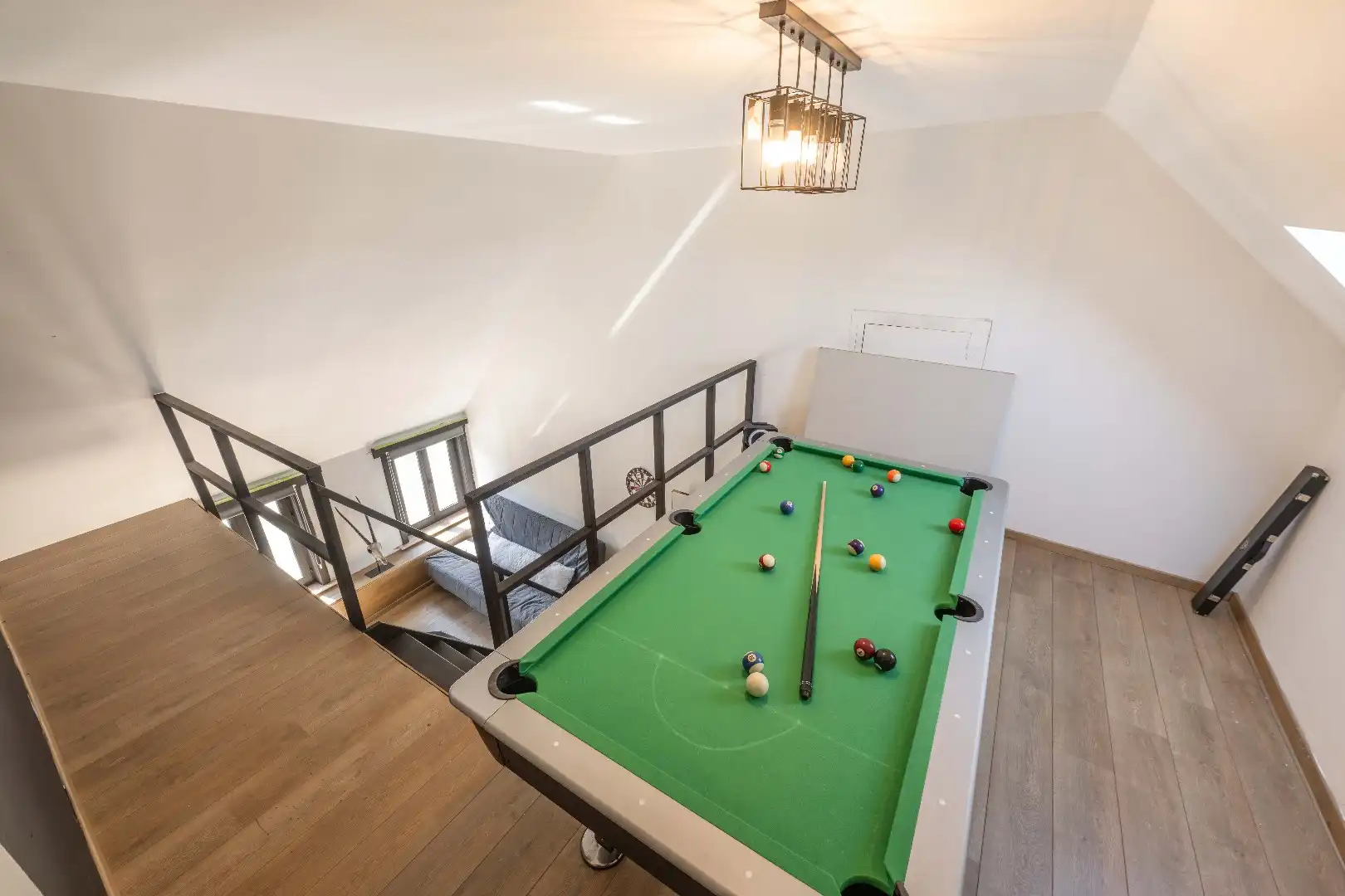 RUIME EN INSTAPKLARE WONING MET 3 SLAAPKAMERS EN CHARMANTE TUIN! foto 19