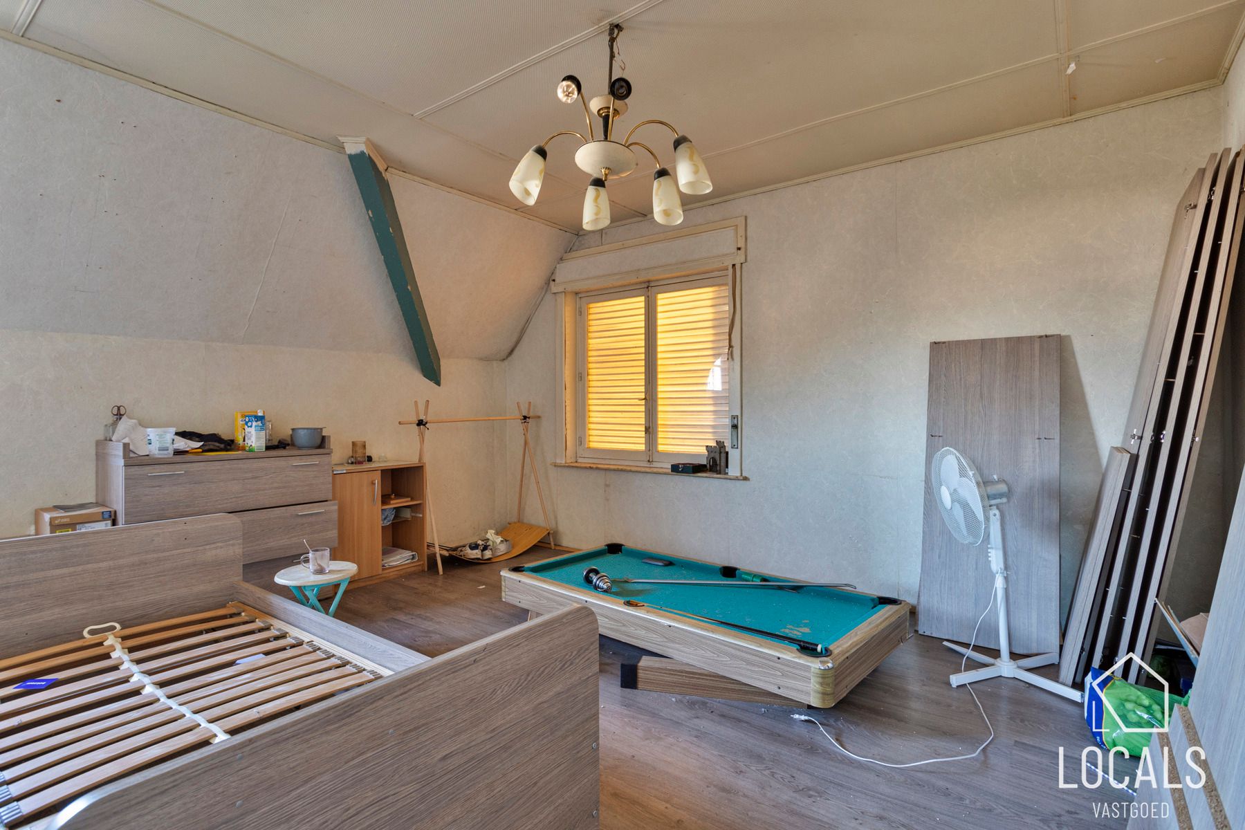 Op te frissen woning  foto 16