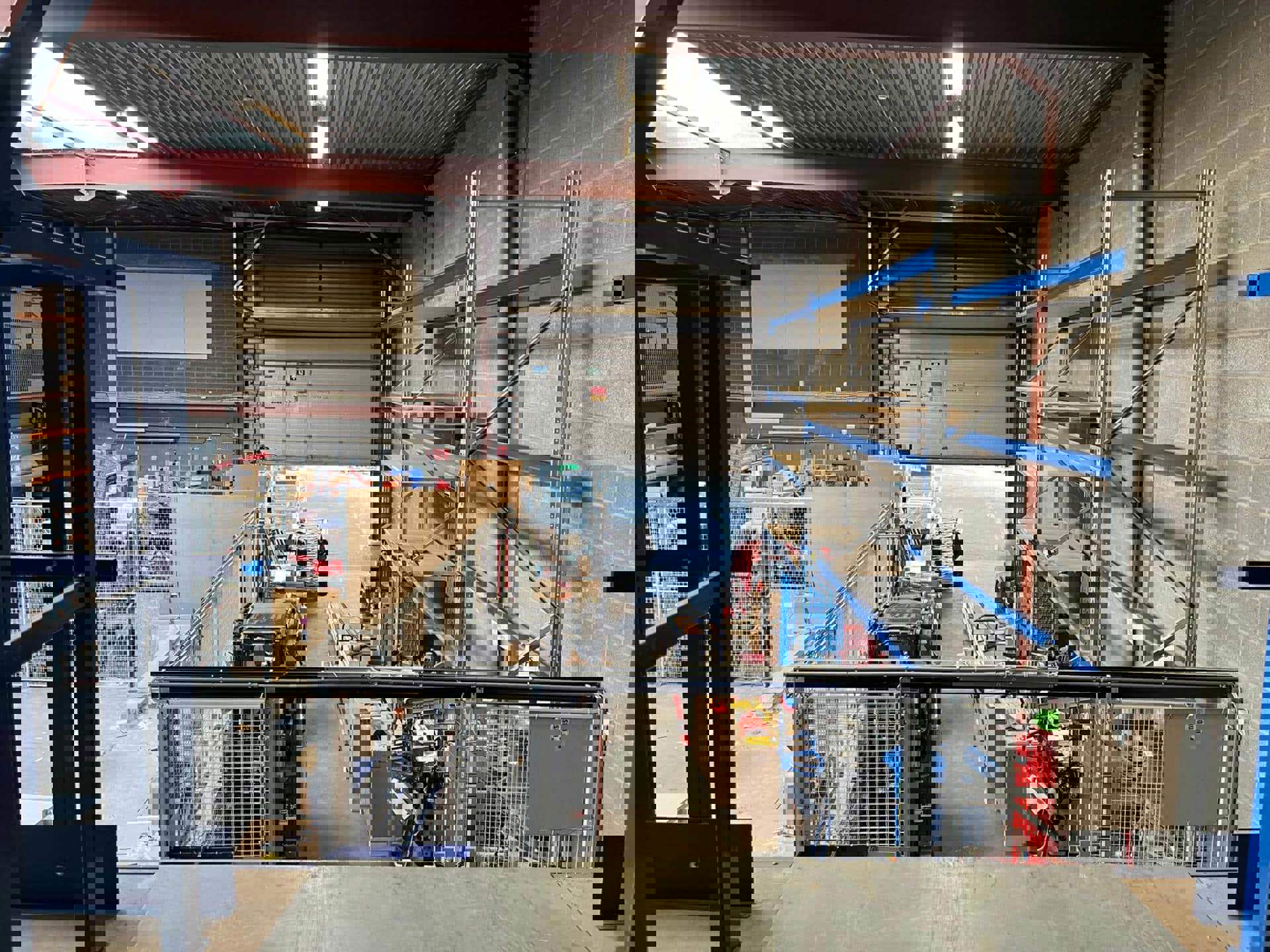 Bedrijfsunit te huur op centrale locatie in Aartselaar foto 4