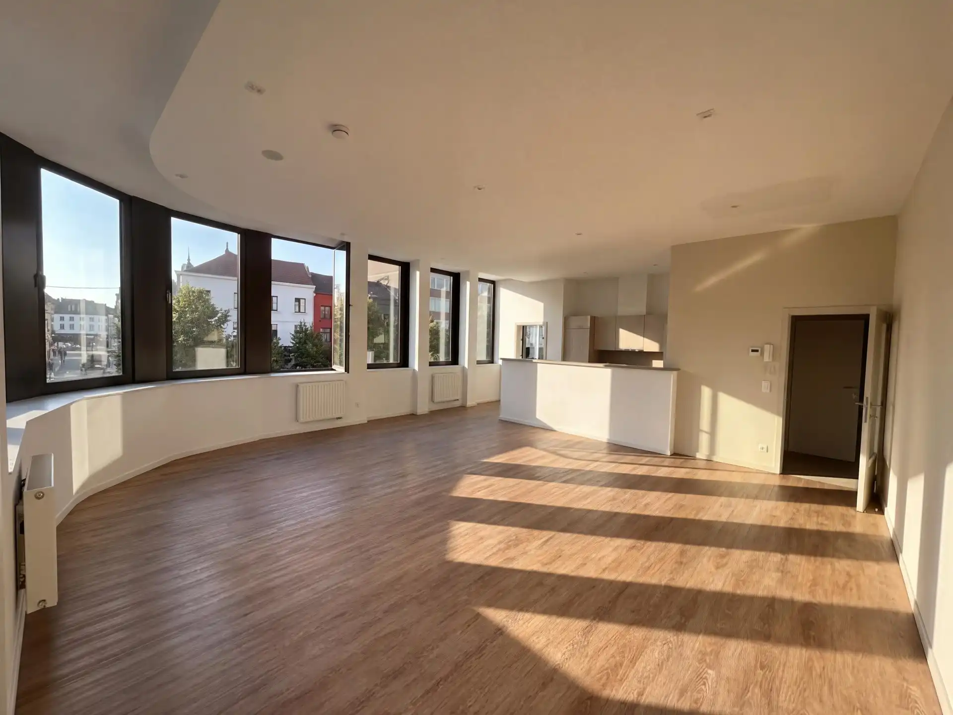 Prachtig appartement met één slaapkamer op de Hopmarkt foto 2