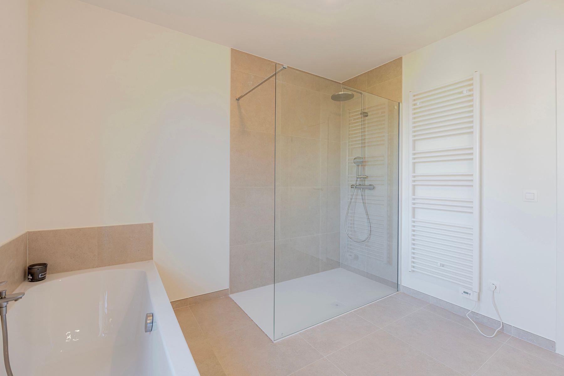 Tijdloze, gesloten woning foto 11