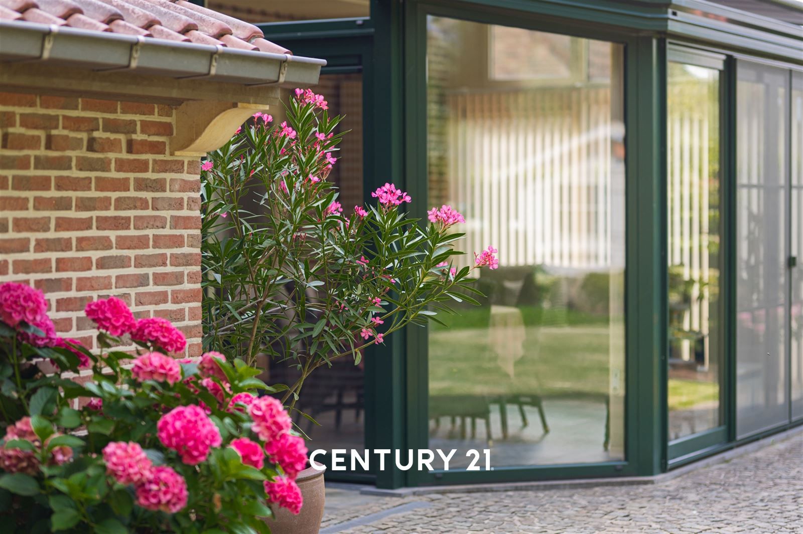 instapklare villa met zuidwest gerichte tuin en garage op 8are11 foto 12
