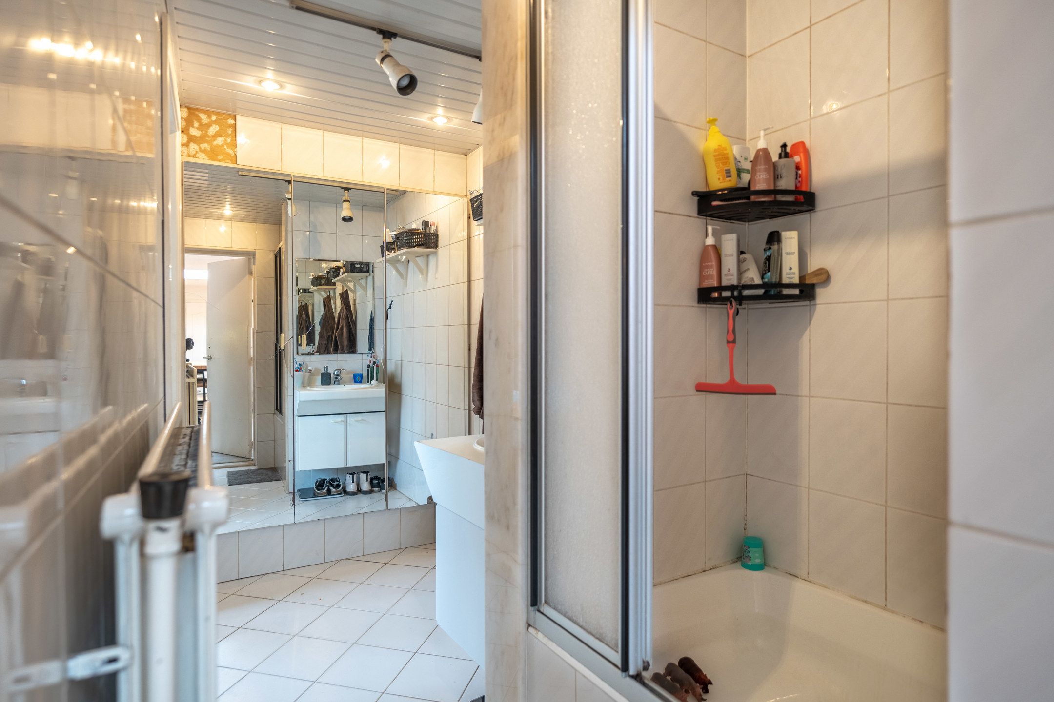 Verrassend ruime gezinswoning met praktijkruimte te Turnhout foto 15