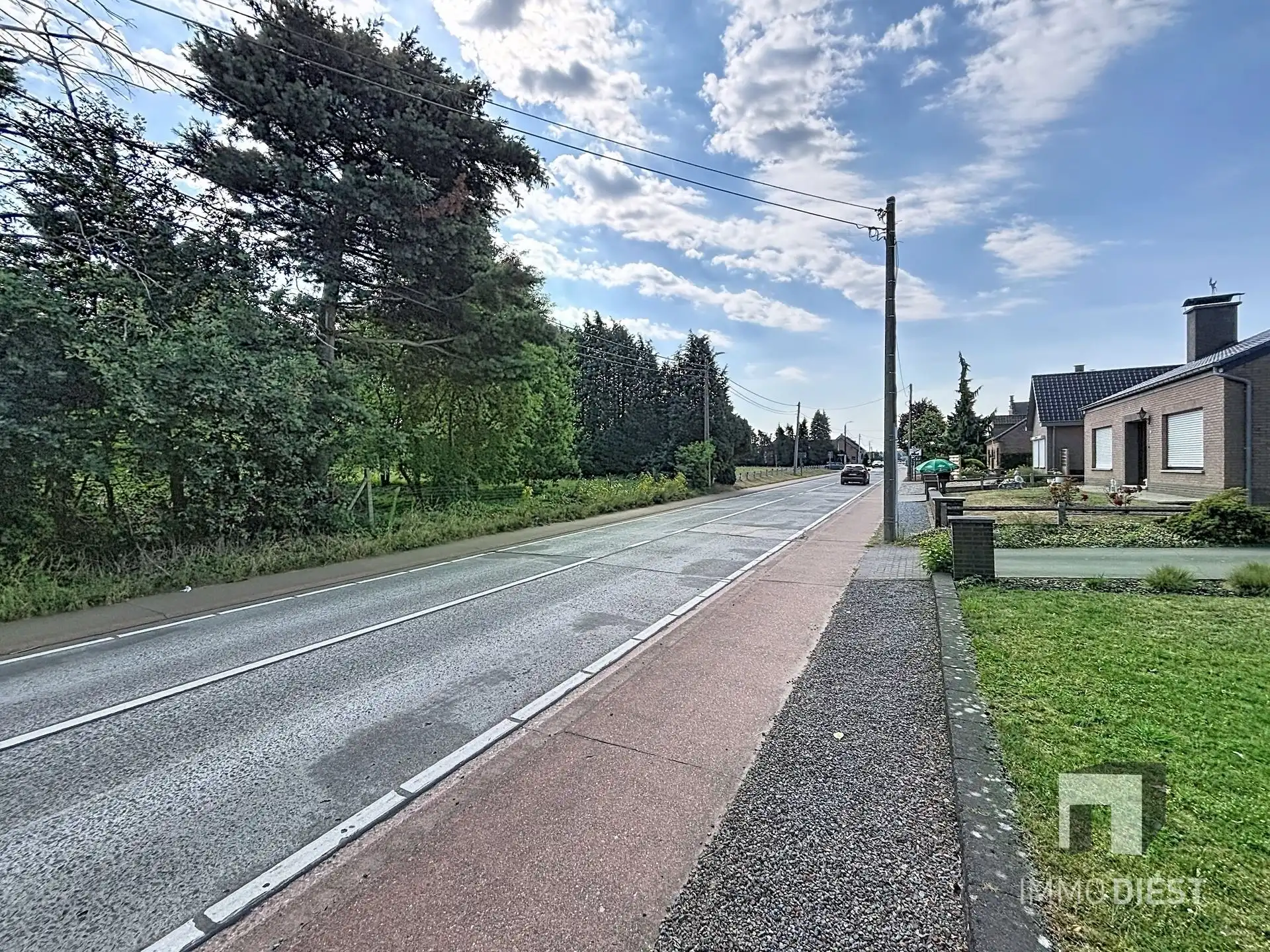 Perceel van 13a 62ca dat verkaveld mag worden naar 2 halfopen bebouwingen. foto 10